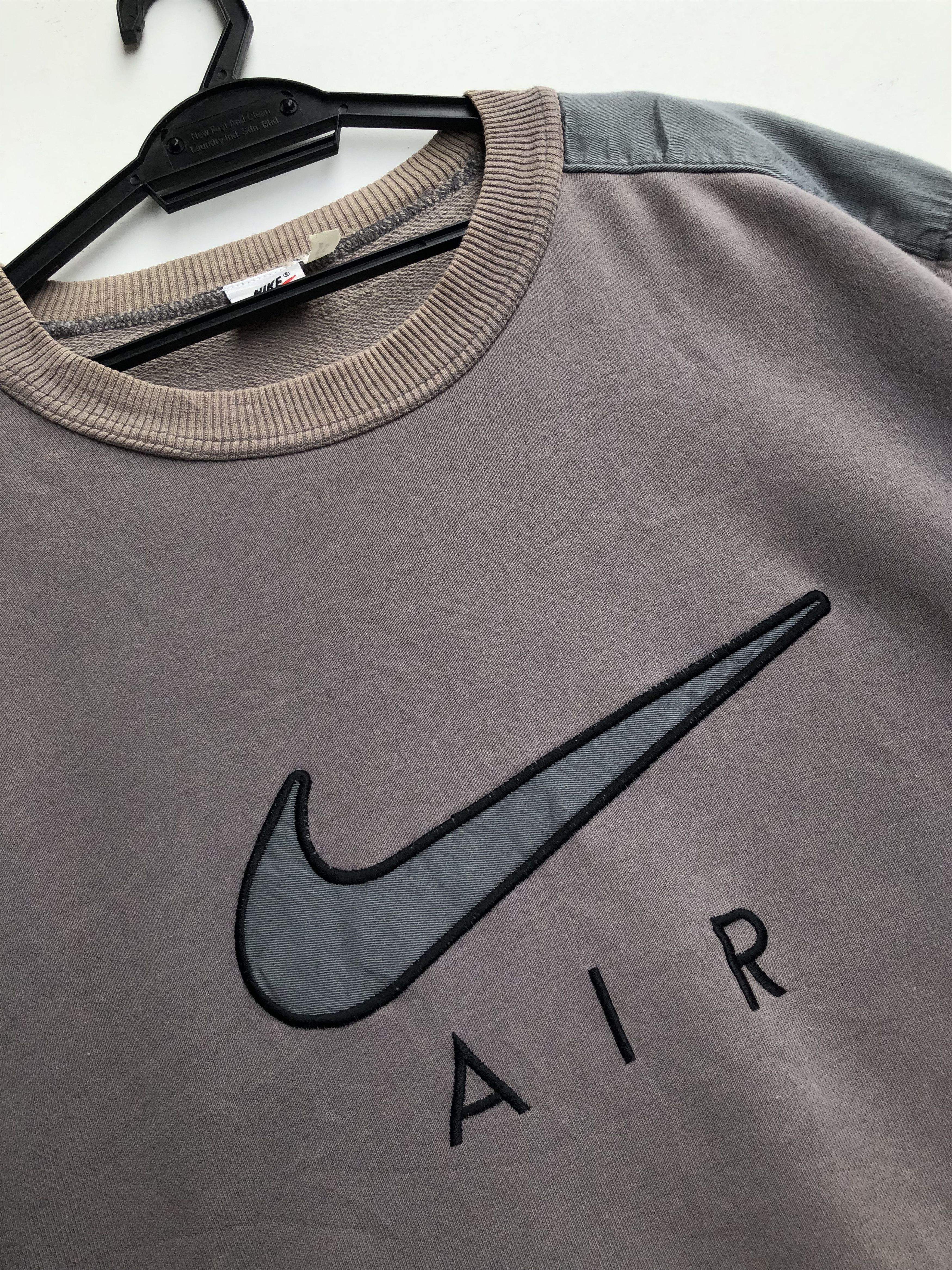 Nike VINTAGE 90’S NIKE AIR BIG SWOOSH EMBROIDERIES SWEATSHIRT Size US XL / EU 56 / 4 - 5 Thumbnail
