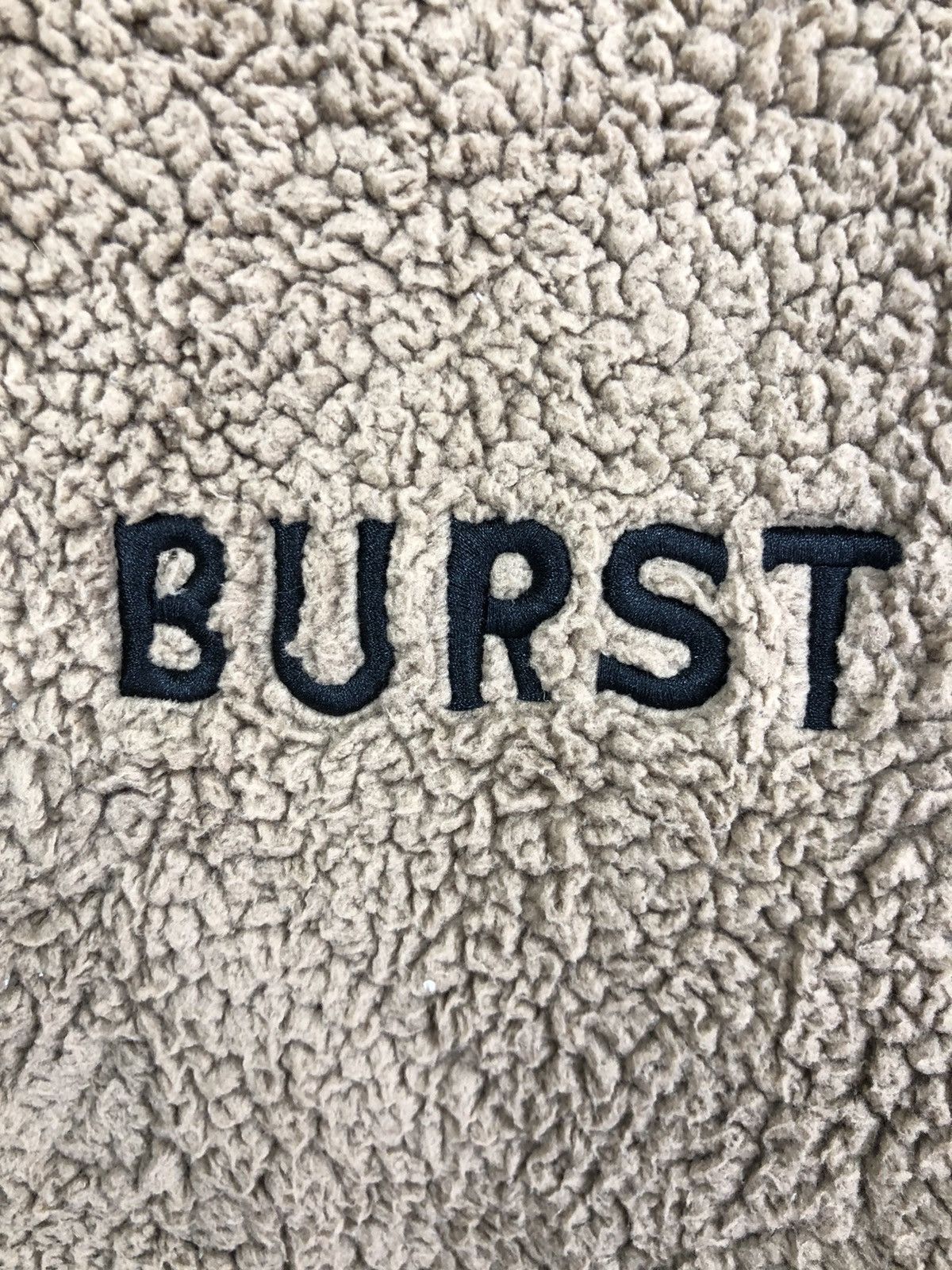 Japanese Brand Leahmatin Burst Embroidery Spellout Fleece Hoodie Size US M / EU 48-50 / 2 - 7 Thumbnail