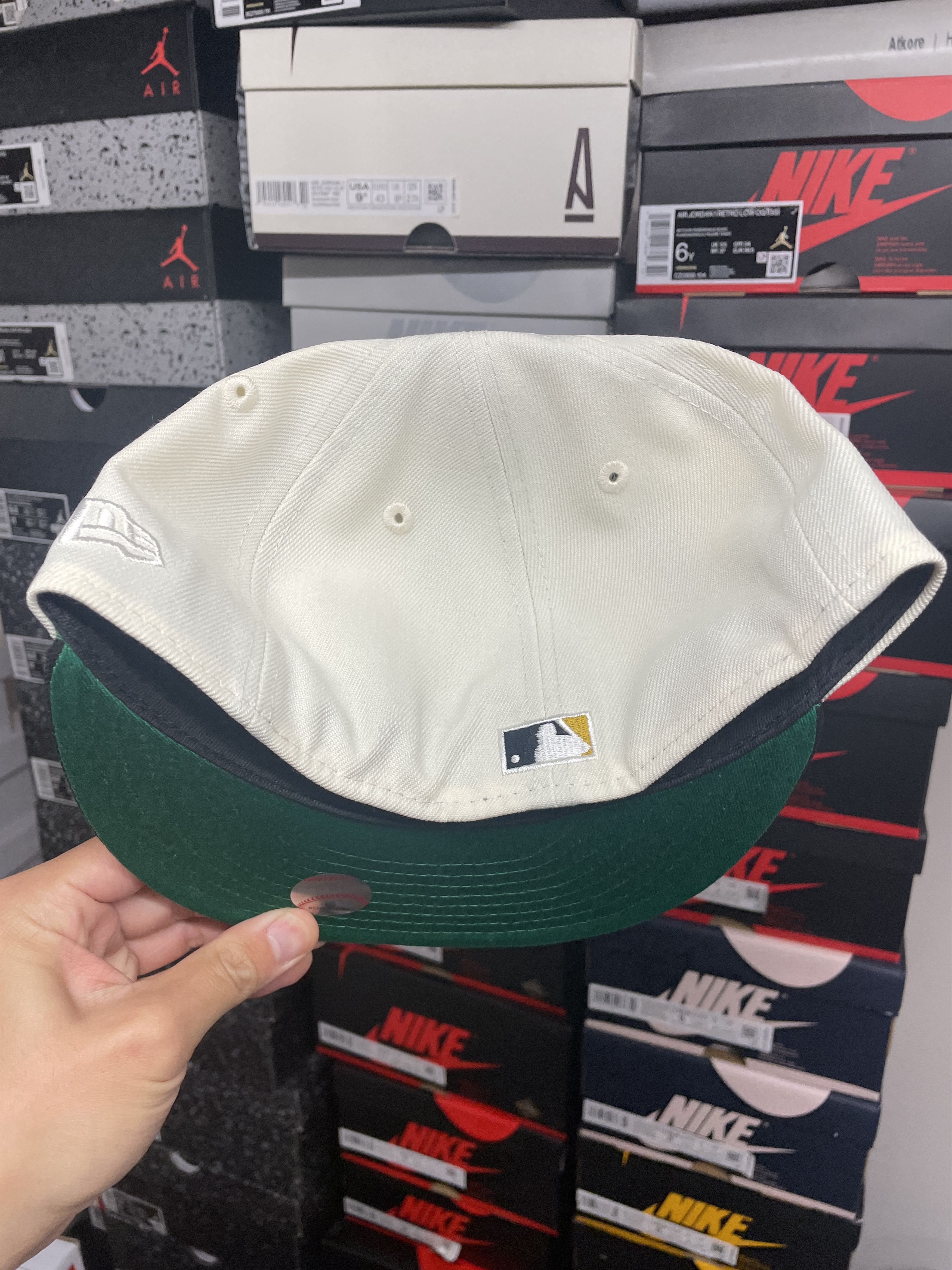 MLB × New Era 7 1/8 White Black Script San Diego Padres Two 2 Tone Chrome Size ONE SIZE - 5 Thumbnail
