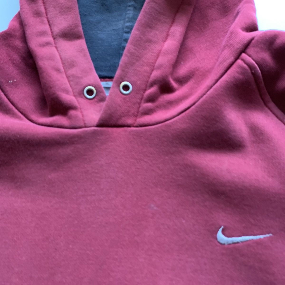 Nike Vintage 2000s Nike Embroidered Swoosh Hoodie Men's Large Red Size US L / EU 52-54 / 3 - 3 Thumbnail