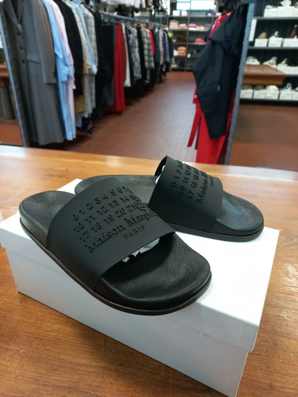 Maison Margiela Slipper S57WX0024 in Nero Size US 6 / EU 39 - 1 Thumbnail