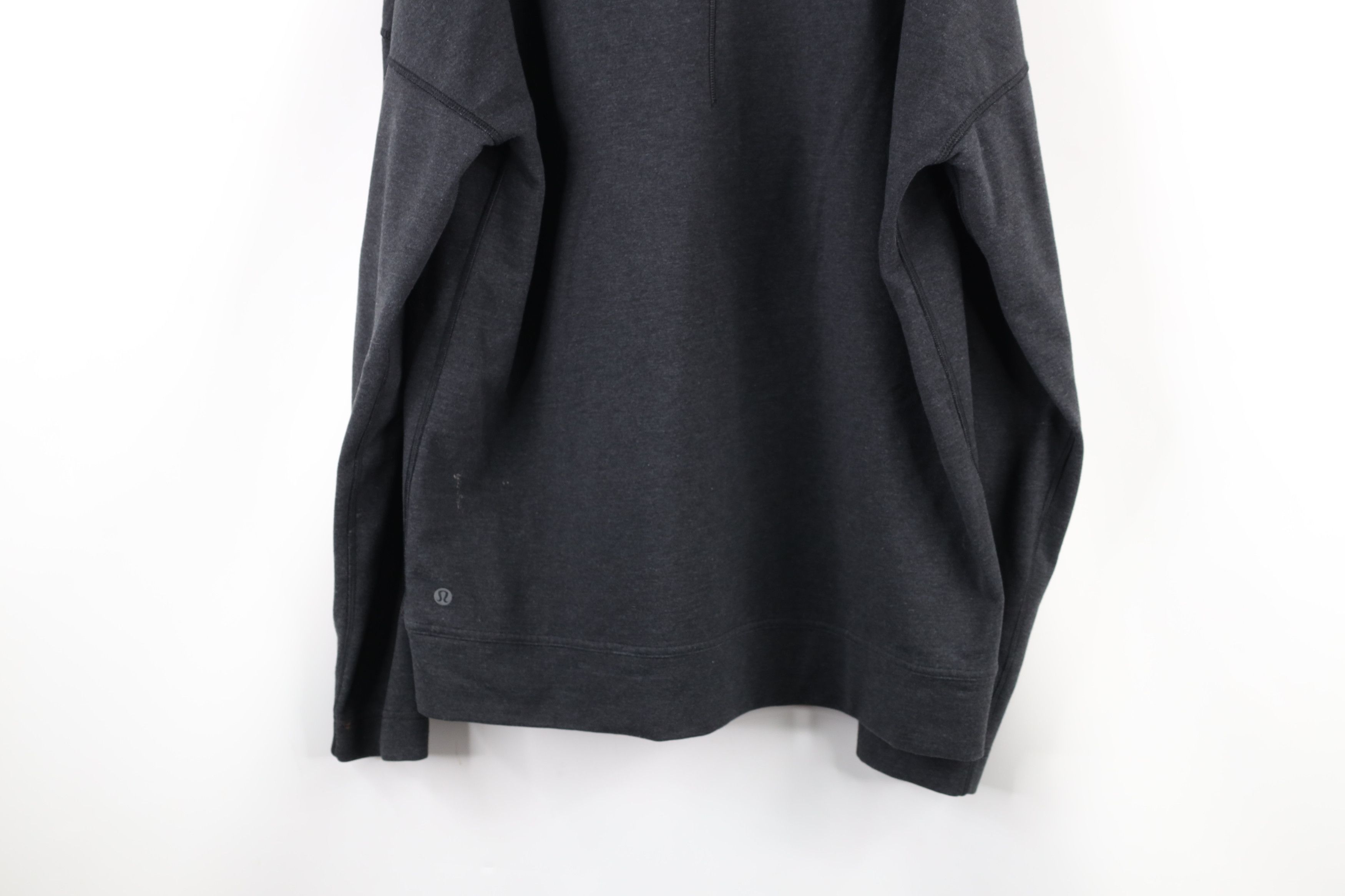 Vintage Lululemon Long Sleeve Crewneck Sweatshirt Geometric Blue Size US XL / EU 56 / 4 - 7 Thumbnail