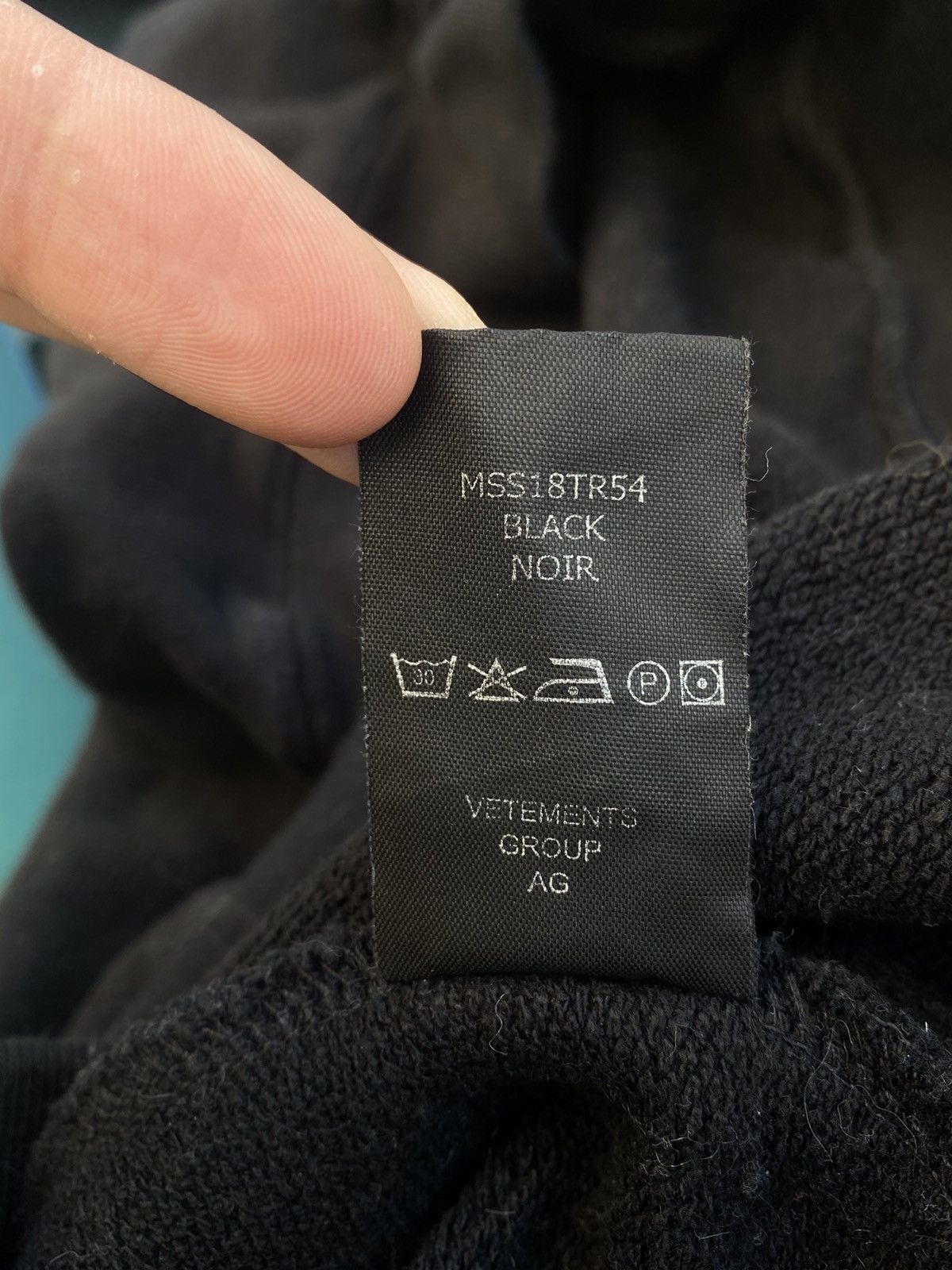 Vetements Vetements Tape Cotton Sweatshirt Size US L / EU 52-54 / 3 - 14 Thumbnail