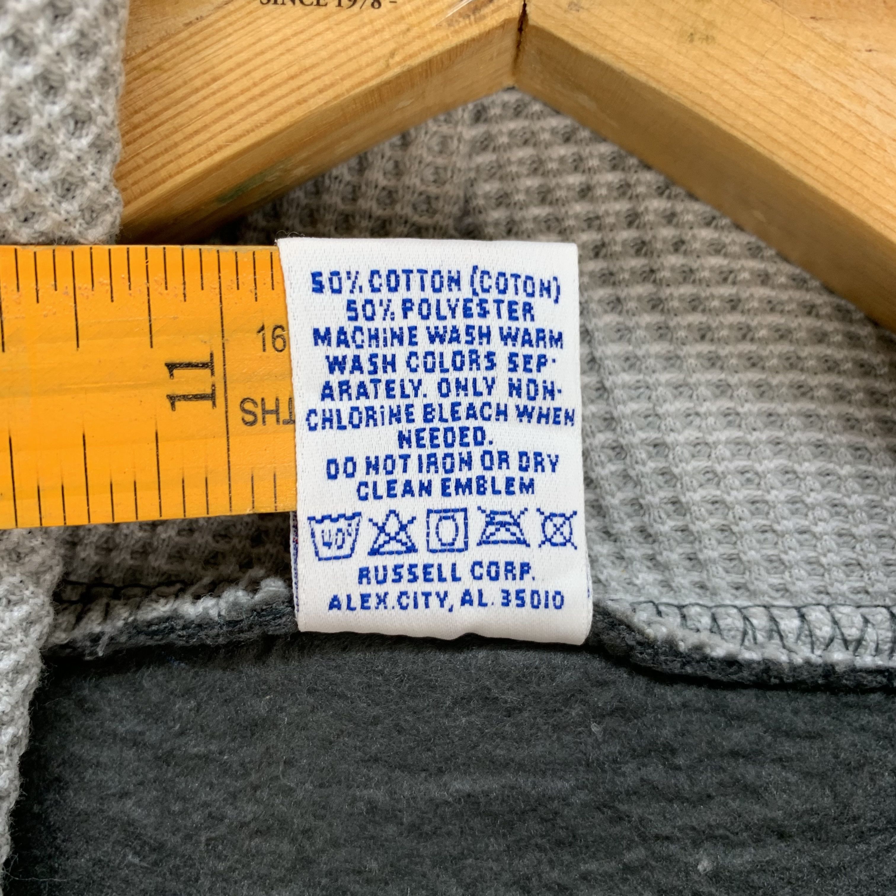 Russell Athletic Russell Athletic Big Logo Sun Faded Hoodies #4276-148 Size US M / EU 48-50 / 2 - 12 Thumbnail