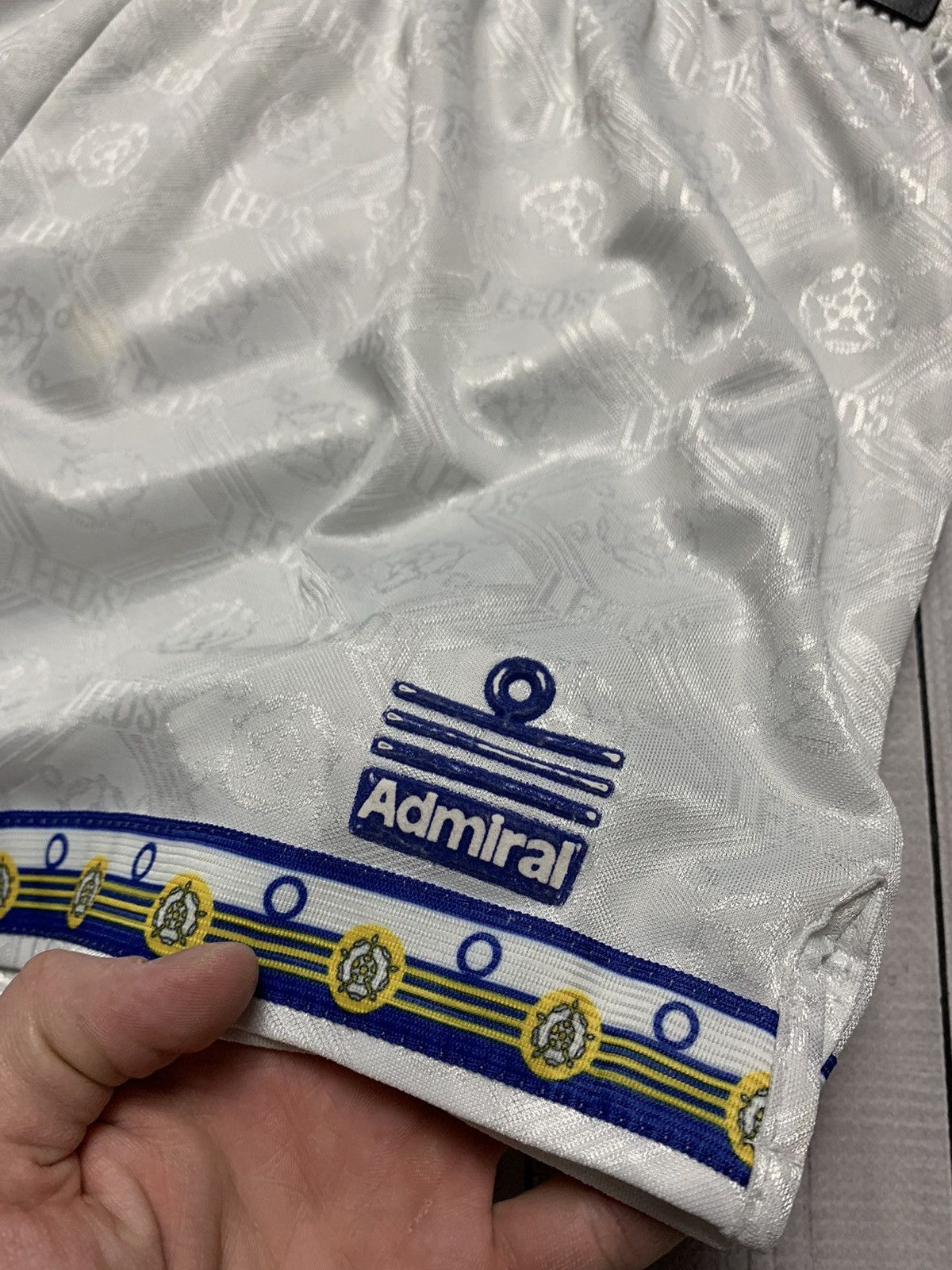 Vintage Vintage Leeds Soccer shorts Admiral size M Size US 32 / EU 48 - 3 Thumbnail