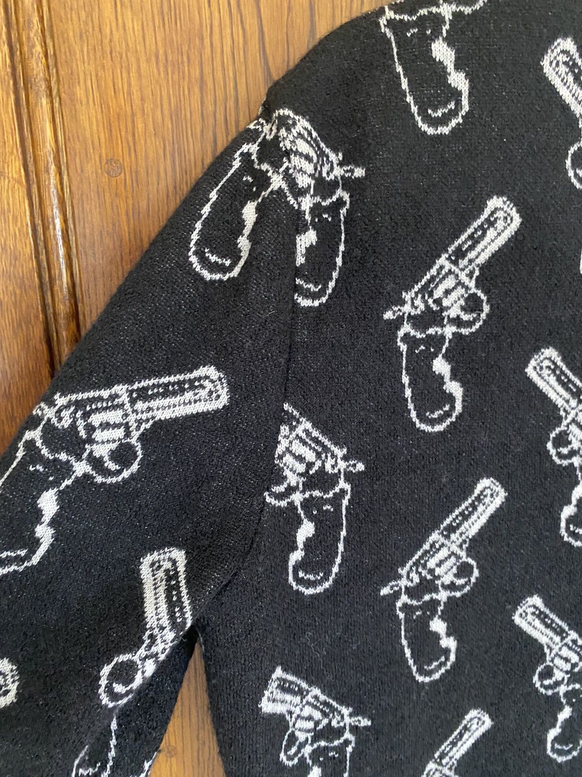 Saint Laurent Paris FW14 Saint Laurent pistols cardigan x Hedi Slimane Size US M / EU 48-50 / 2 - 19 Thumbnail