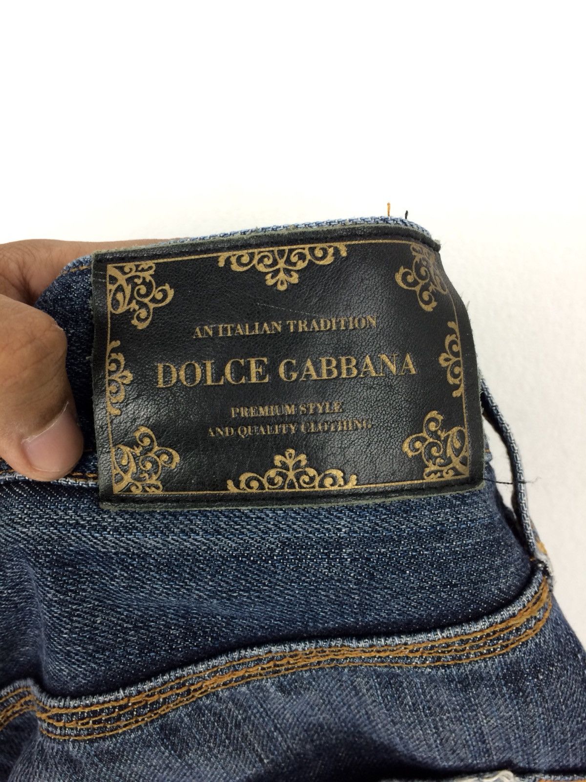 Dolce & Gabbana Distressed Denim D&G Jeans Pant Metal Gold Patch Pocket Size US 32 / EU 48 - 14 Thumbnail