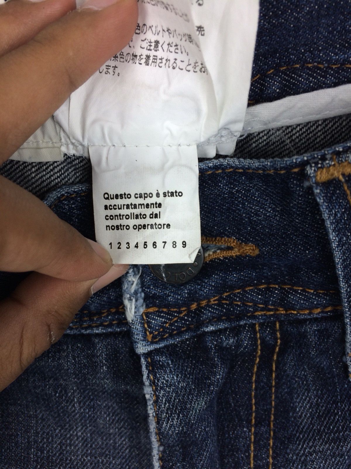 Dolce & Gabbana Distressed Denim D&G Jeans Pant Metal Gold Patch Pocket Size US 32 / EU 48 - 9 Thumbnail