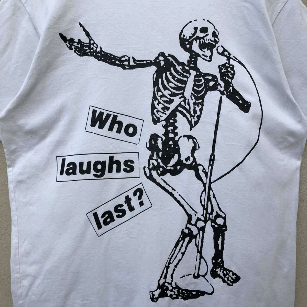 Band Tees × Barbara Kruger × Vintage Vintage RAGE AGAINST THE MACHINE BY BARBARA KRUGER T-SHIRT Size US L / EU 52-54 / 3 - 2 Thumbnail