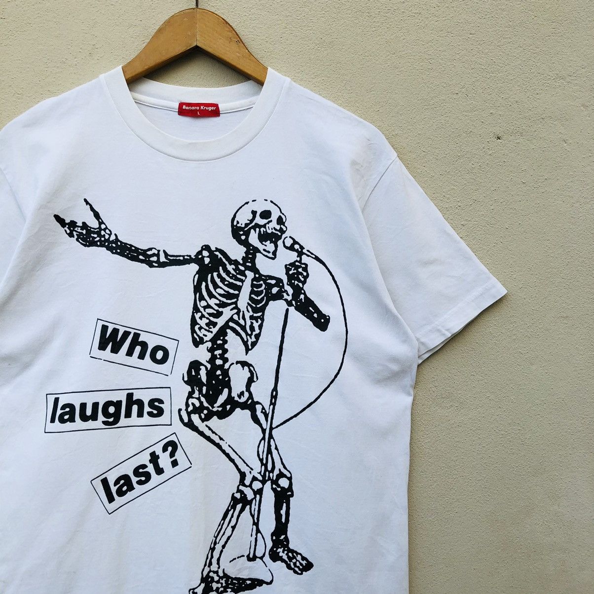 Band Tees × Barbara Kruger × Vintage Vintage RAGE AGAINST THE MACHINE BY BARBARA KRUGER T-SHIRT Size US L / EU 52-54 / 3 - 4 Thumbnail