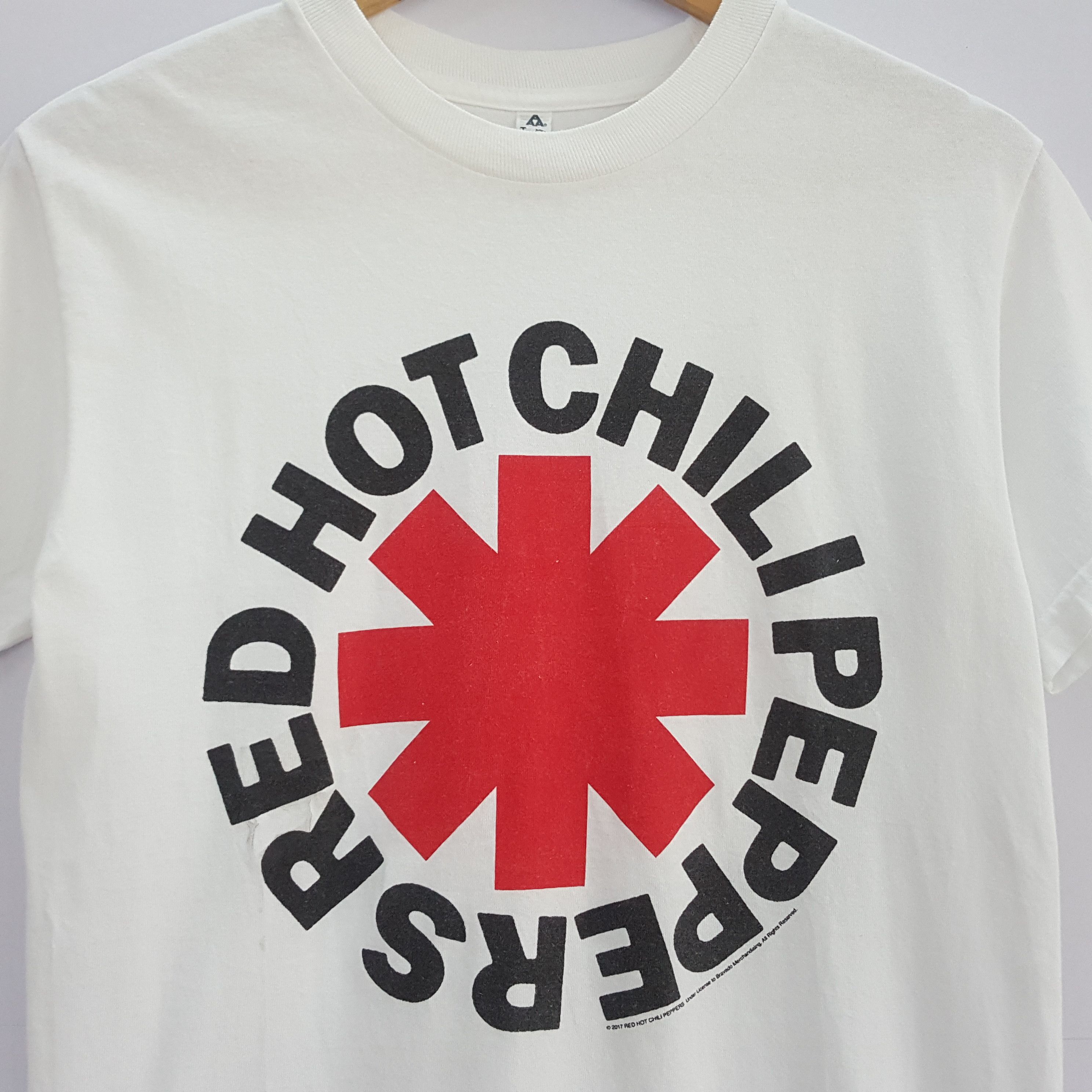 Band Tees × Vintage Vintage RED HOT CHILI PEPPERS American Rock band t-shirt Size US S / EU 44-46 / 1 - 2 Thumbnail