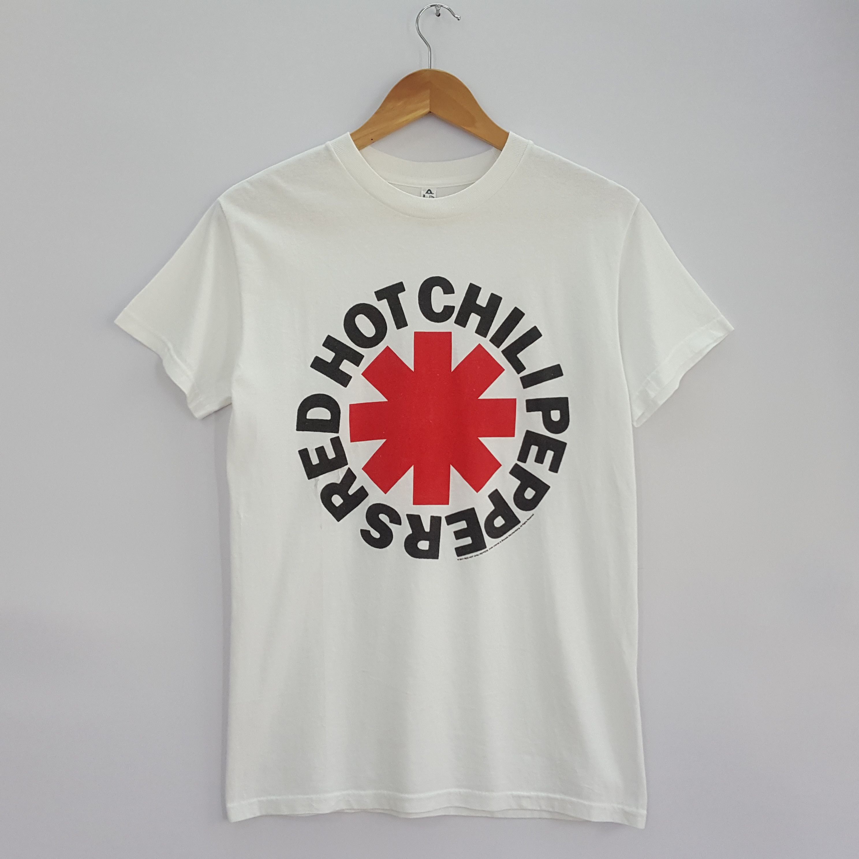 Band Tees × Vintage Vintage RED HOT CHILI PEPPERS American Rock band t-shirt Size US S / EU 44-46 / 1 - 1 Thumbnail