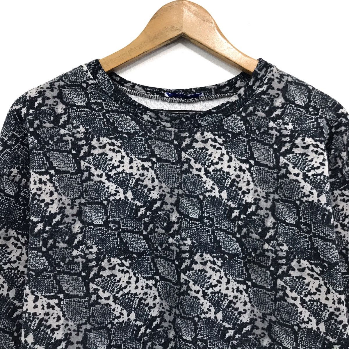 Japanese Brand × Zara Vintage Zara Cropped Sweatshirt Nice Design Size L / US 10 / IT 46 - 2 Thumbnail