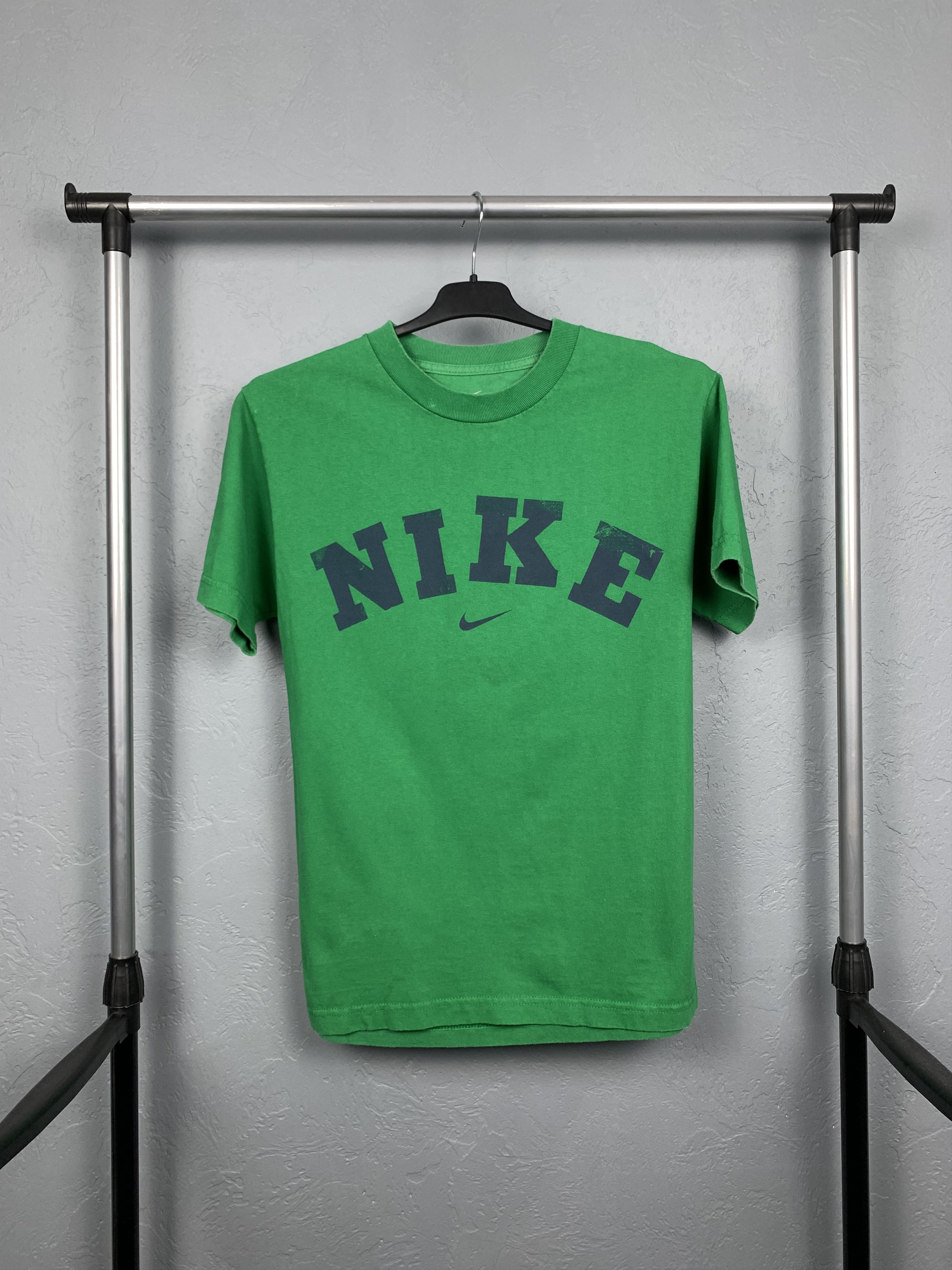 Nike × Vintage Nike 90s Vintage Mens T-Shirt Size US S / EU 44-46 / 1 - 1 Thumbnail