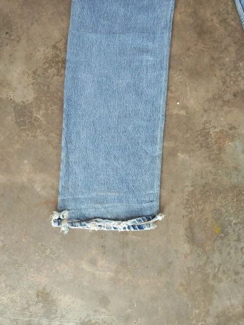 Levi's 90s Vintage Levis 501 Made In USA Distressed Jeans 32x34 Size US 32 / EU 48 - 5 Thumbnail