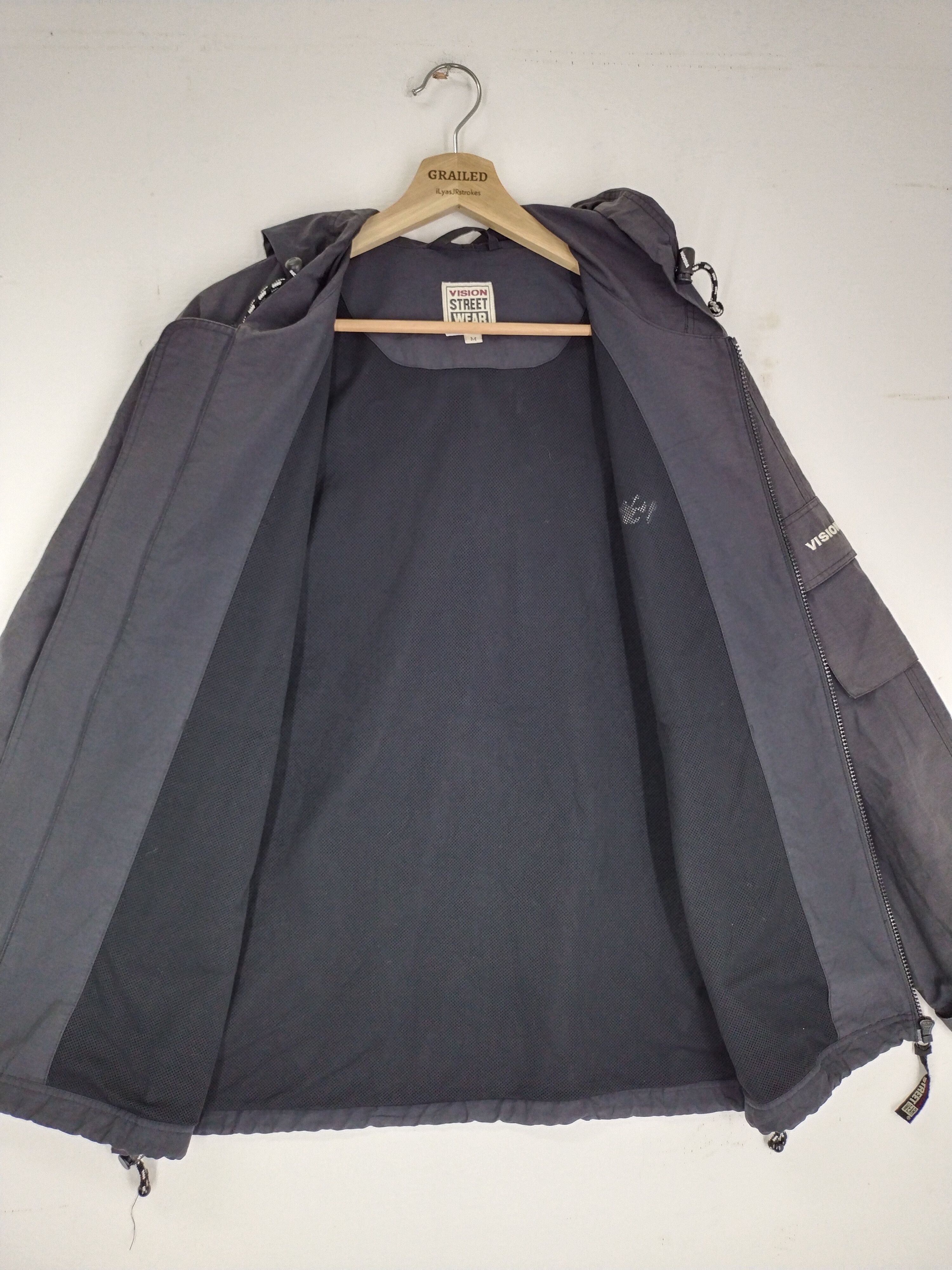 Vision Streetwear Vintage Vision Streetwear Windbreaker Hoodie Jacket Size US M / EU 48-50 / 2 - 12 Thumbnail