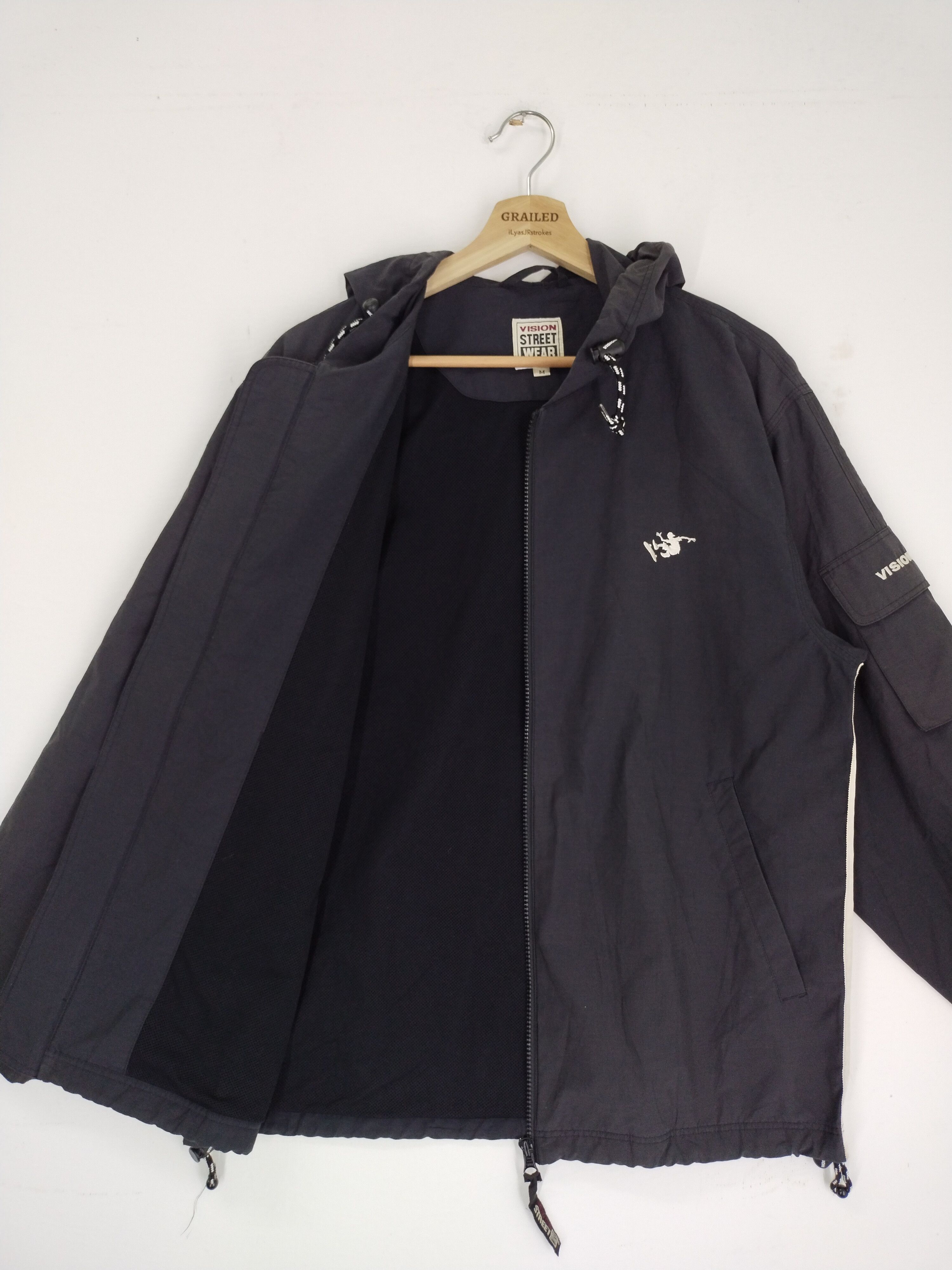 Vision Streetwear Vintage Vision Streetwear Windbreaker Hoodie Jacket Size US M / EU 48-50 / 2 - 11 Thumbnail