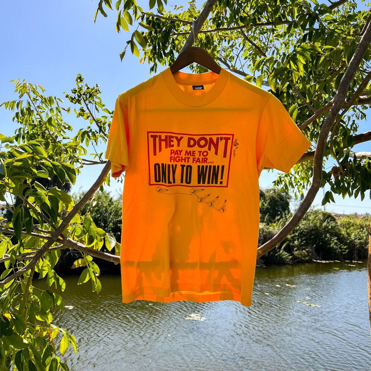 Vintage Vintage 80s “Don’t Pay Me to Fight Fair” Single Stitch Tee Size US L / EU 52-54 / 3 - 2 Thumbnail