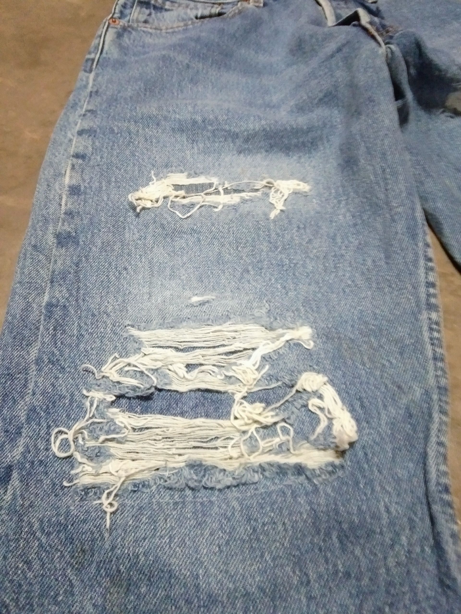 Levi's 90s Vintage Levi's 501 Made In USA Distressed Jeans 29x32 Size US 29 - 5 Thumbnail