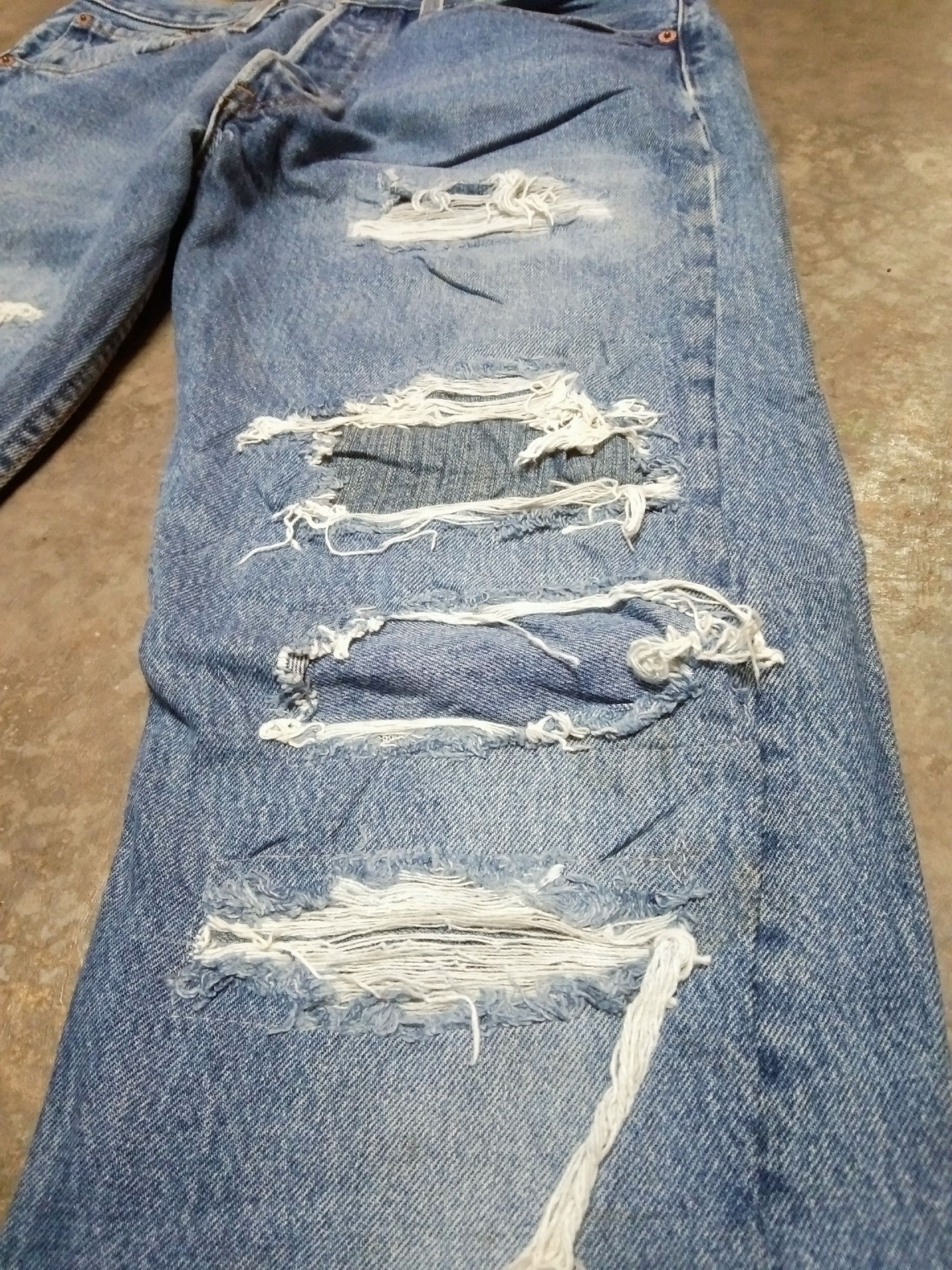 Levi's 90s Vintage Levi's 501 Made In USA Distressed Jeans 29x32 Size US 29 - 4 Thumbnail