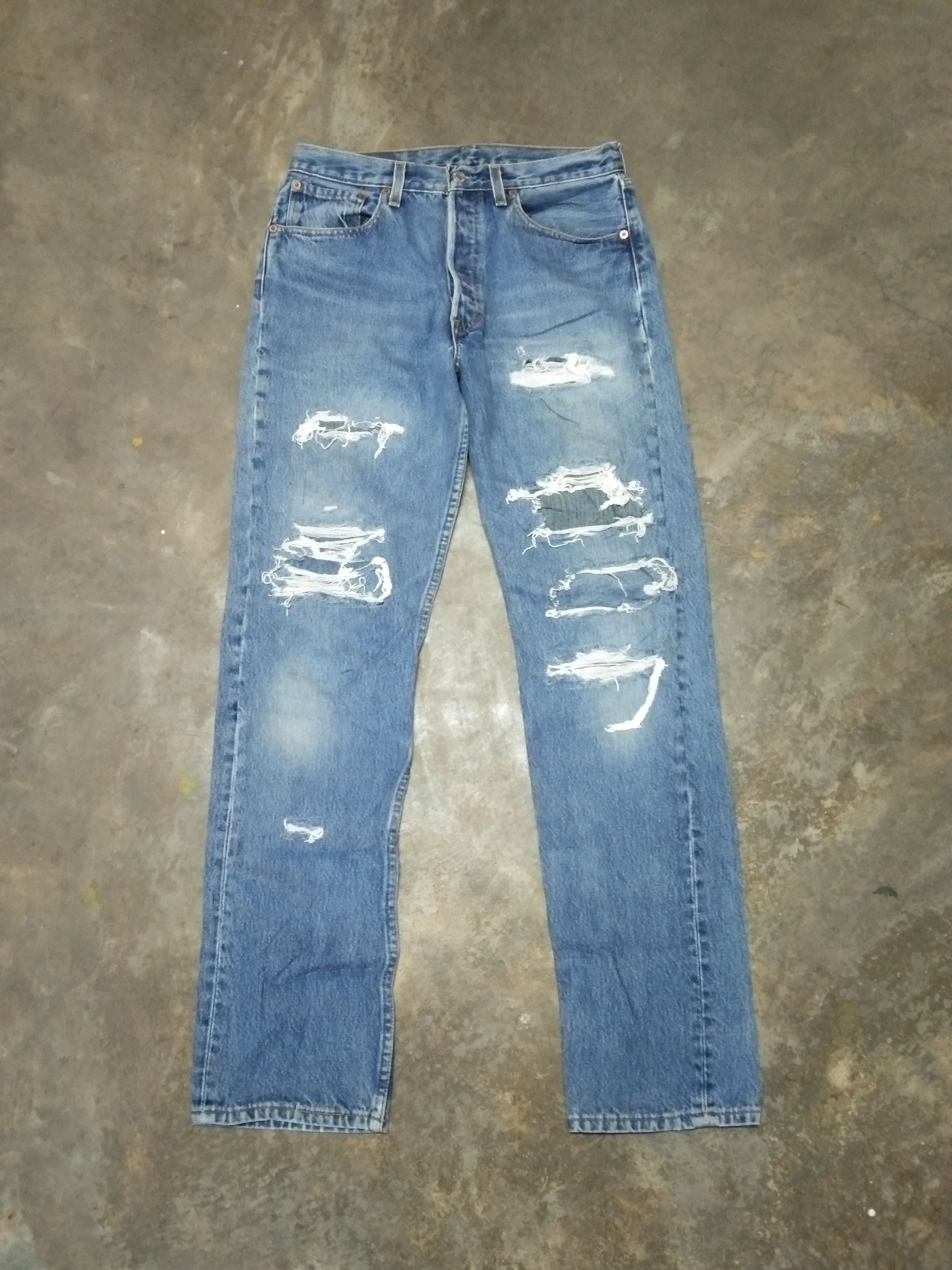 Levi's 90s Vintage Levi's 501 Made In USA Distressed Jeans 29x32 Size US 29 - 1 Thumbnail