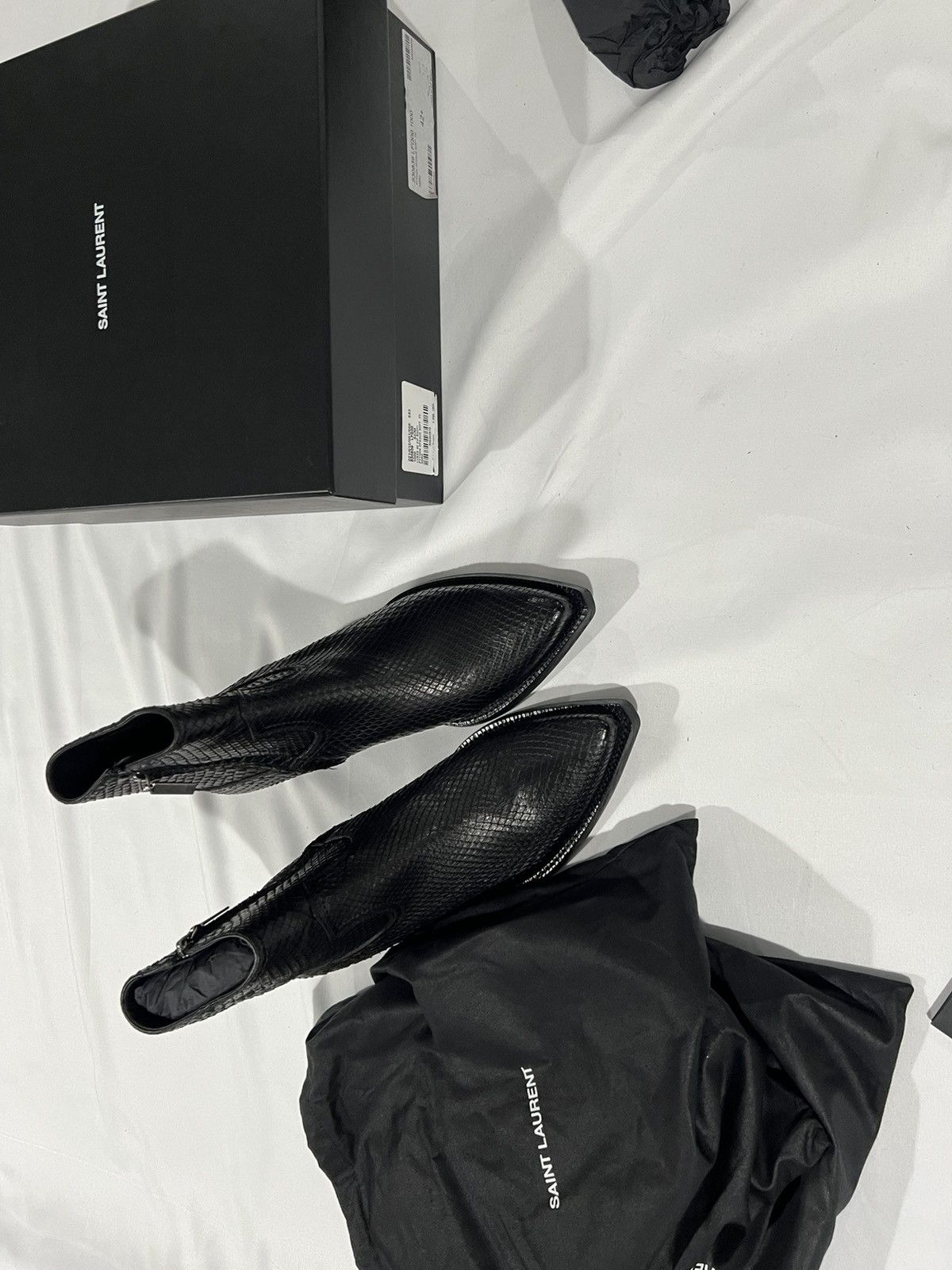 Saint Laurent Paris Saint Laurent Lukas python boots. 42.5/9.5. $1995 Size US 9.5 / EU 42-43 - 2 Thumbnail