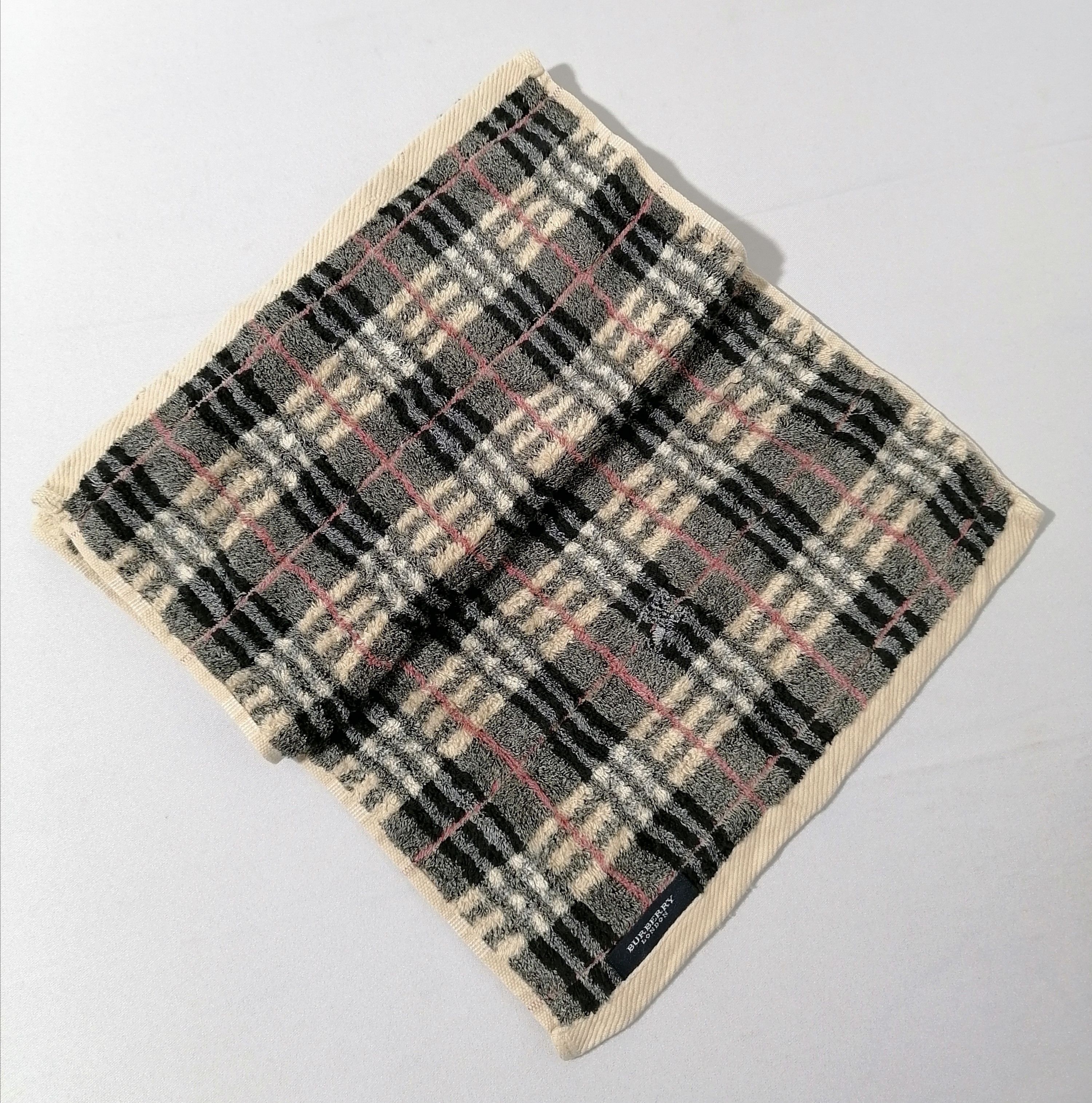 Burberry Burberry Nova Check Small Towel Size ONE SIZE - 2 Thumbnail