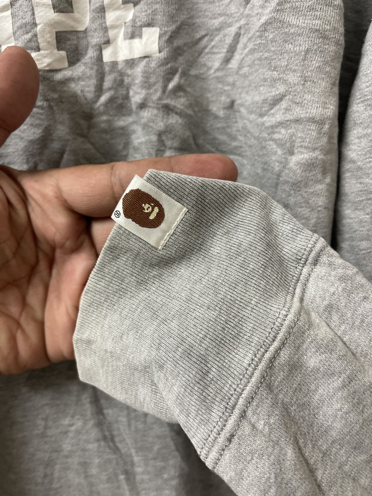 Bape 🇯🇵A BATHING APE CREWNECK Size US XL / EU 56 / 4 - 5 Thumbnail