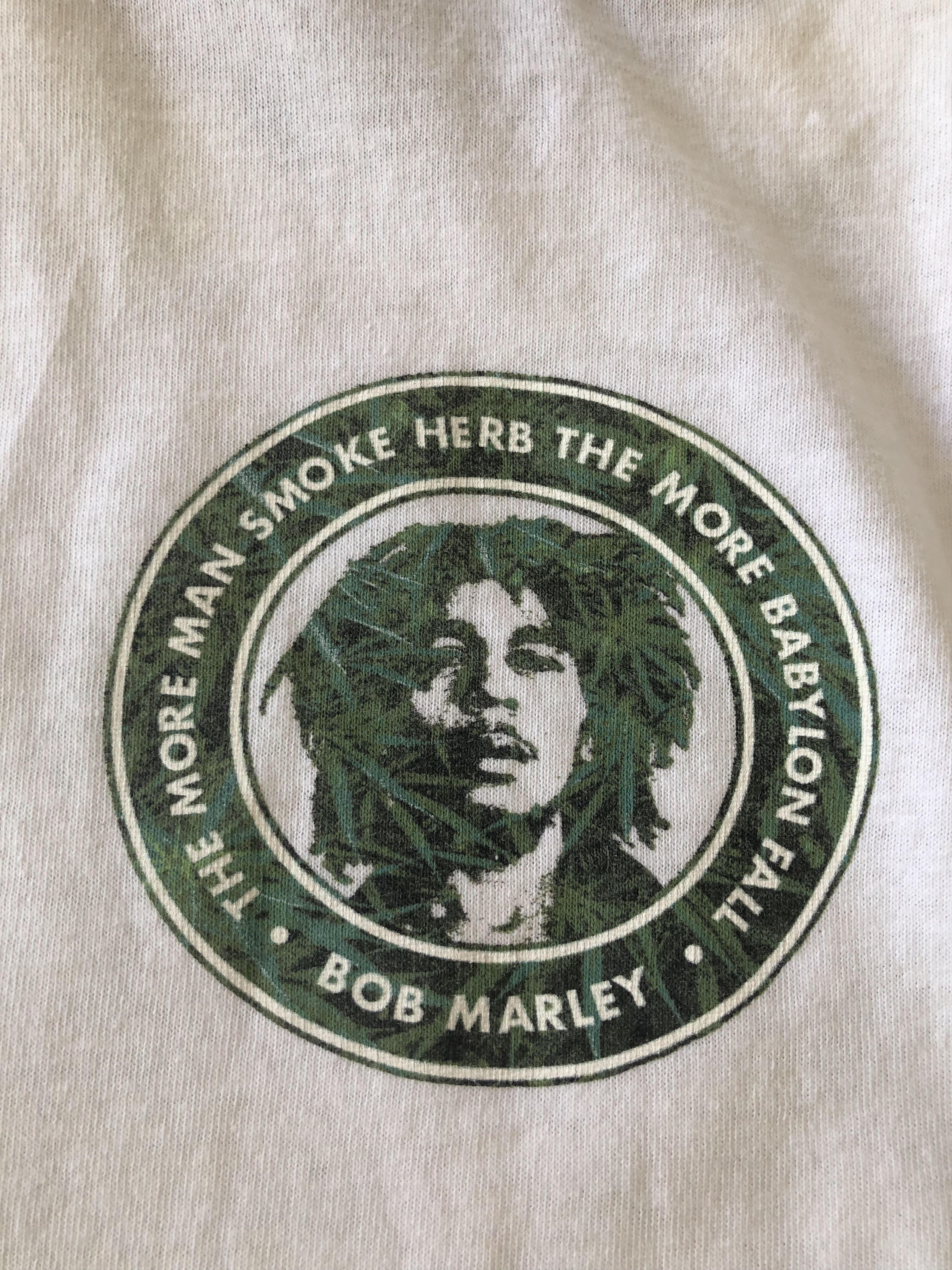 Bob Marley RARE🔥VINTAGE ‘02 BOB MARLEY MARIJUANA PRINT TEE Size US XL / EU 56 / 4 - 5 Thumbnail