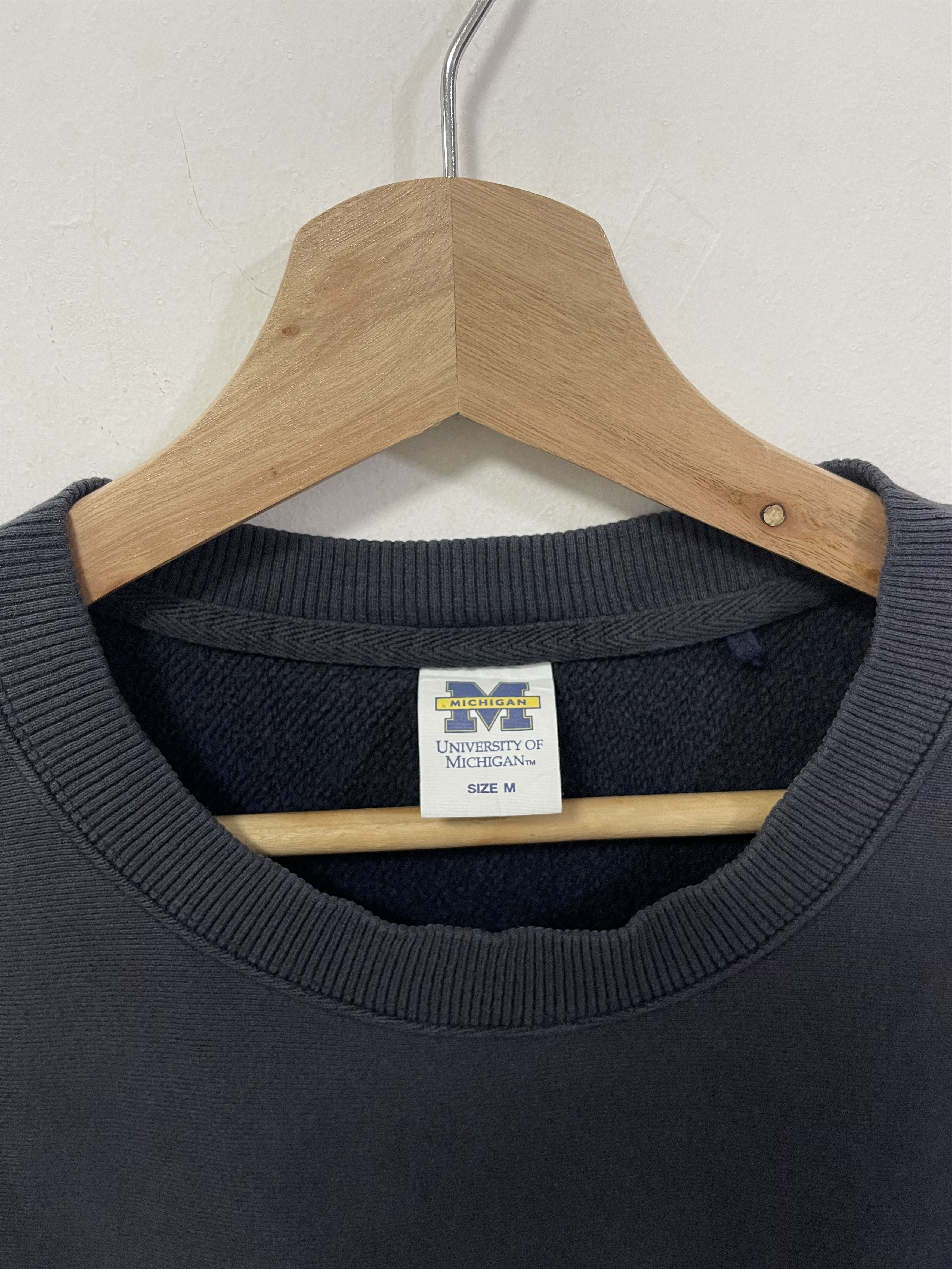 GU × Japanese Brand × Vintage Vintage University Of Michigan Big Logo Sweatshirt Size US S / EU 44-46 / 1 - 10 Thumbnail