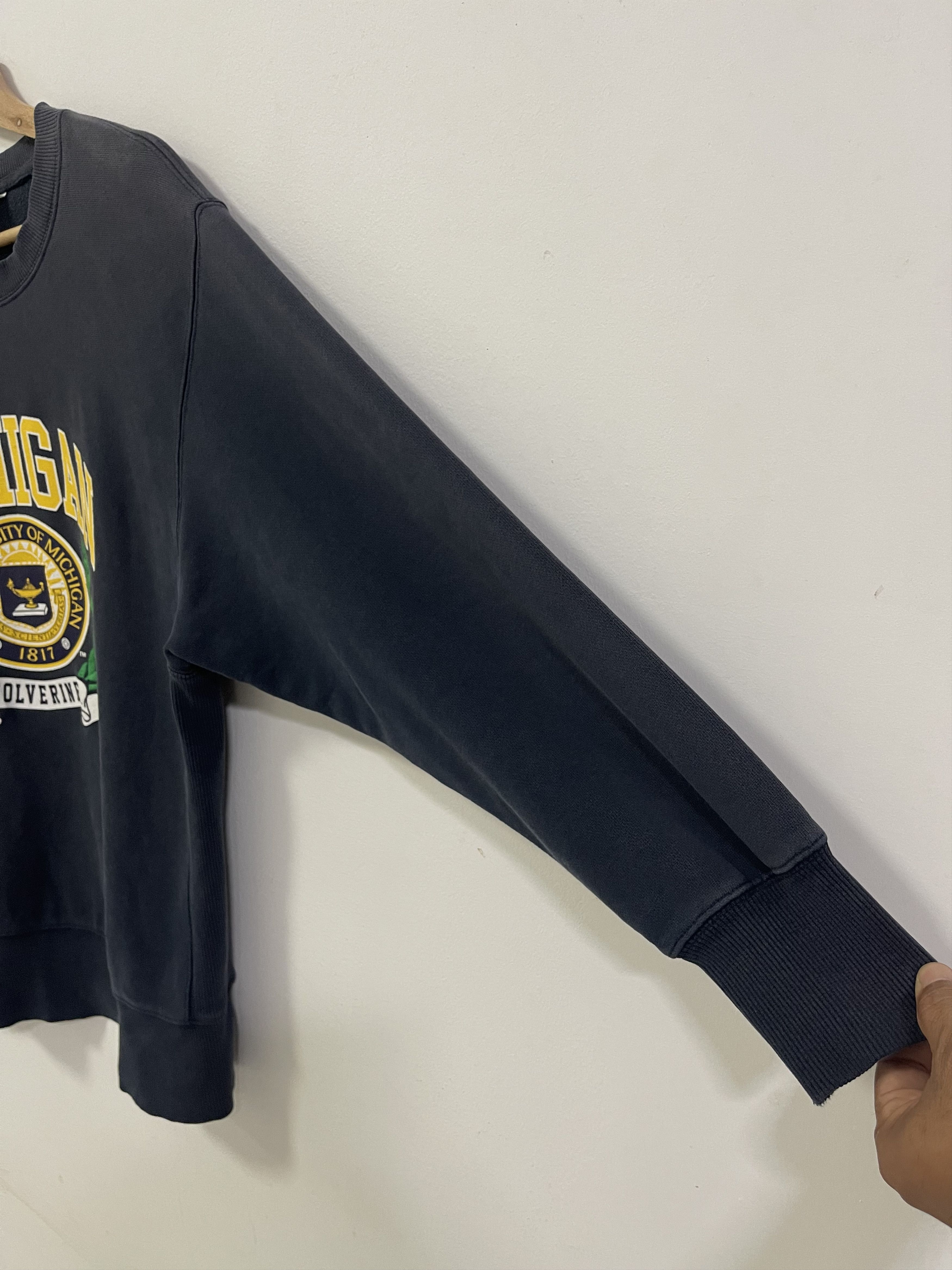 GU × Japanese Brand × Vintage Vintage University Of Michigan Big Logo Sweatshirt Size US S / EU 44-46 / 1 - 2 Thumbnail