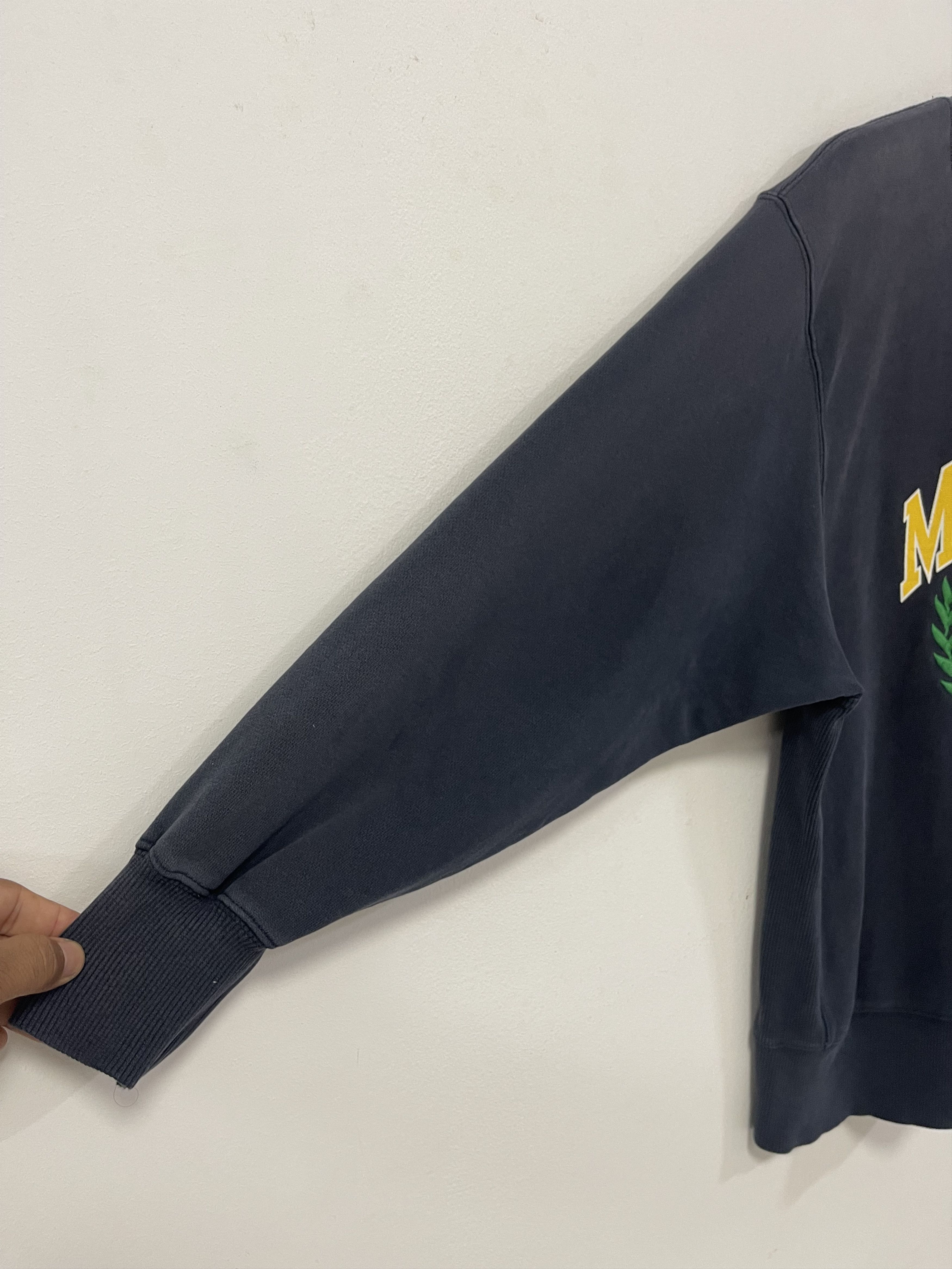 GU × Japanese Brand × Vintage Vintage University Of Michigan Big Logo Sweatshirt Size US S / EU 44-46 / 1 - 4 Thumbnail
