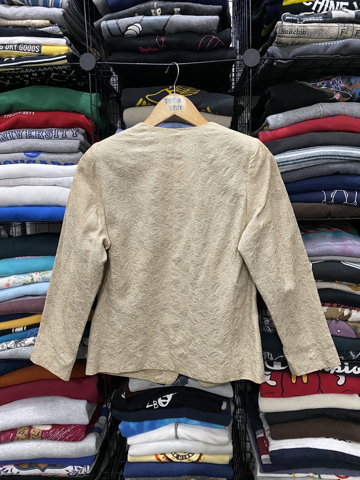 Salvatore Ferragamo × Vintage Vintage Salvatore Ferragamo cropped jacket Size US S / EU 44-46 / 1 - 3 Thumbnail