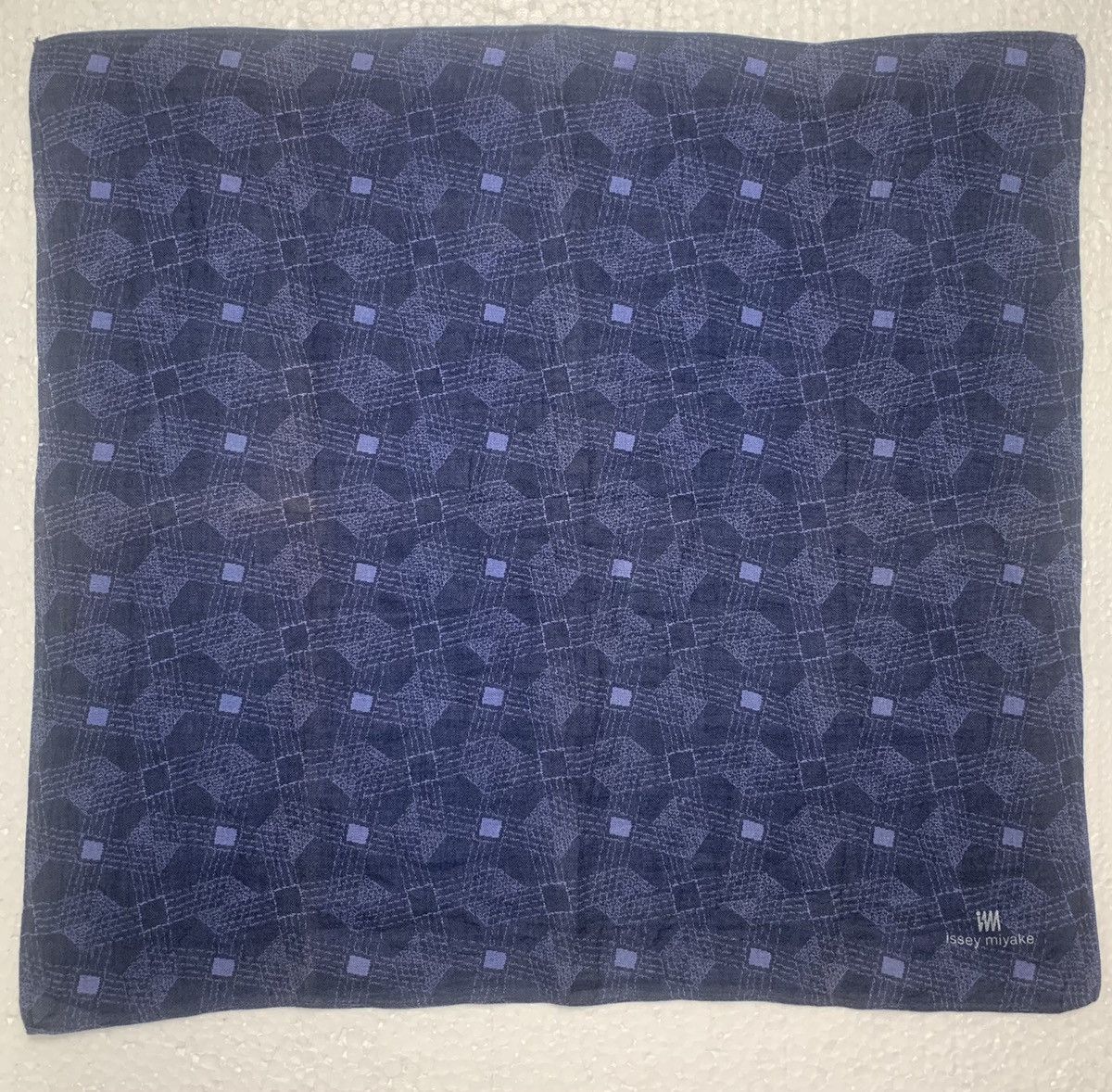 Issey Miyake Issey Miyake Handkerchief / PocketSquare / Bandana Size ONE SIZE - 4 Thumbnail