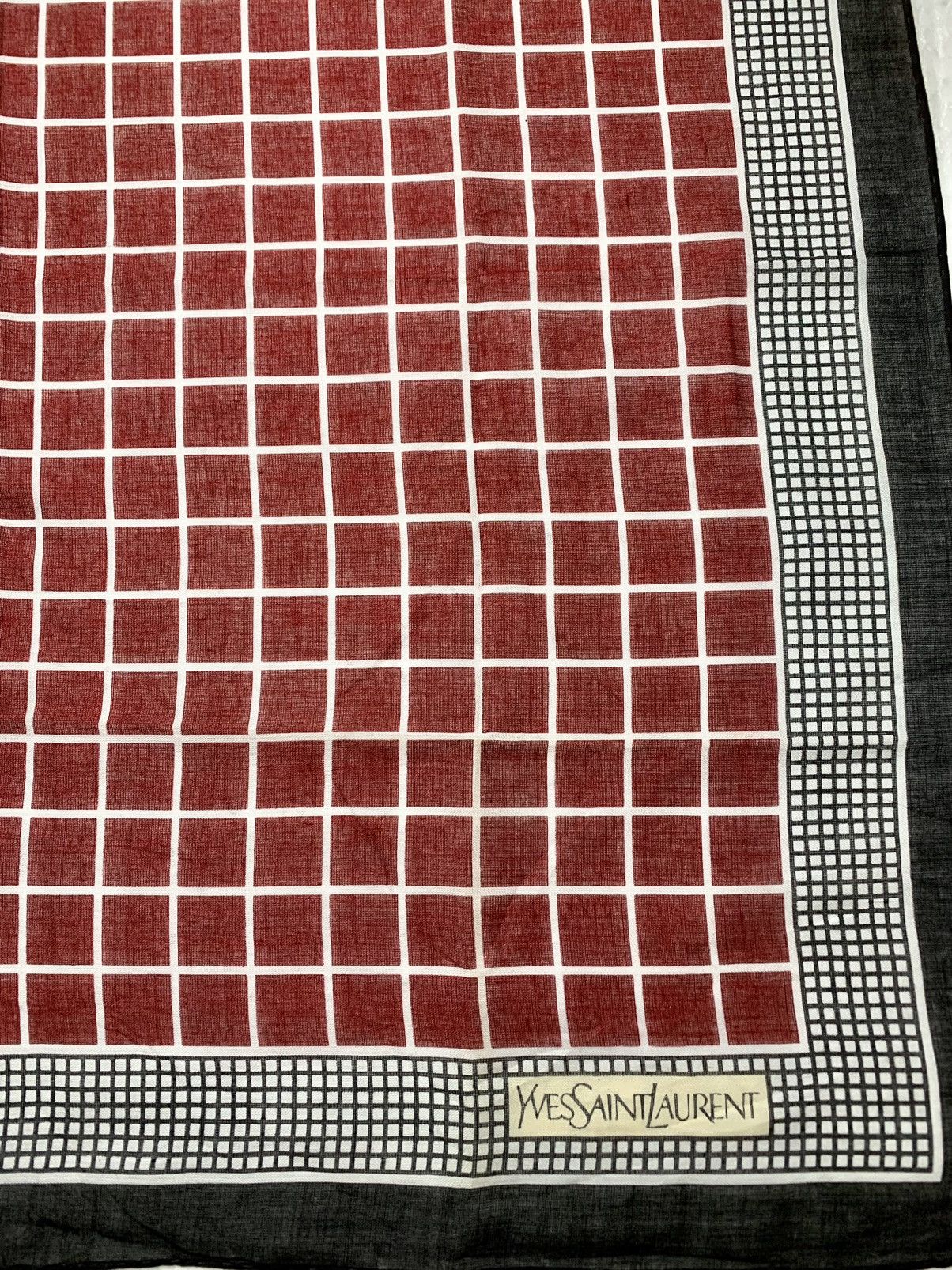 Yves Saint Laurent Yves Saint Laurent Handkerchief / Pocketsquares Size ONE SIZE - 4 Thumbnail