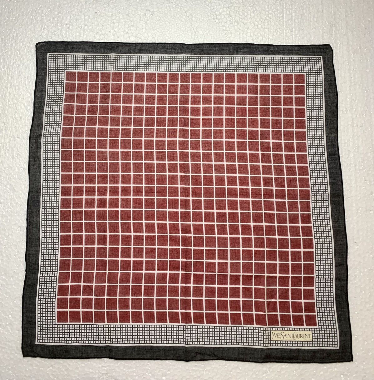 Yves Saint Laurent Yves Saint Laurent Handkerchief / Pocketsquares Size ONE SIZE - 3 Thumbnail