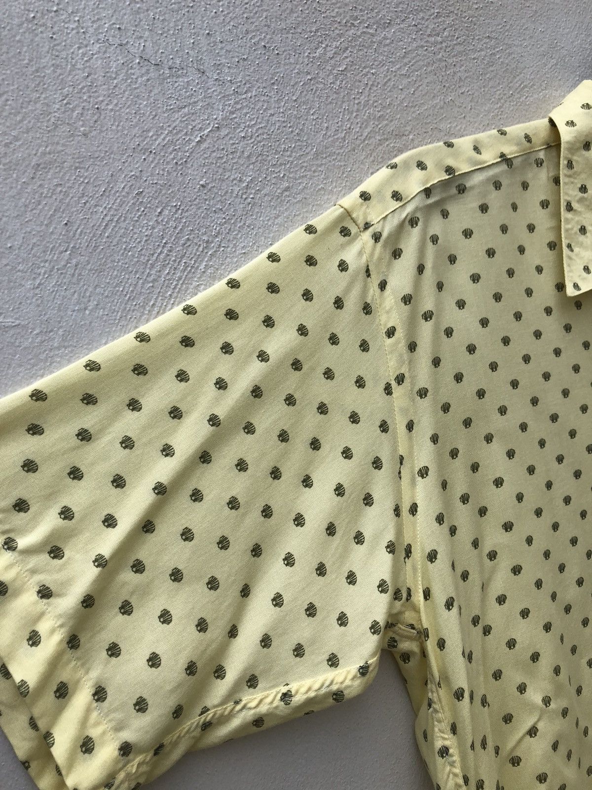 Trussardi Vintage Trussardi Made in Japan Rayon Shirt Size US L / EU 52-54 / 3 - 6 Thumbnail