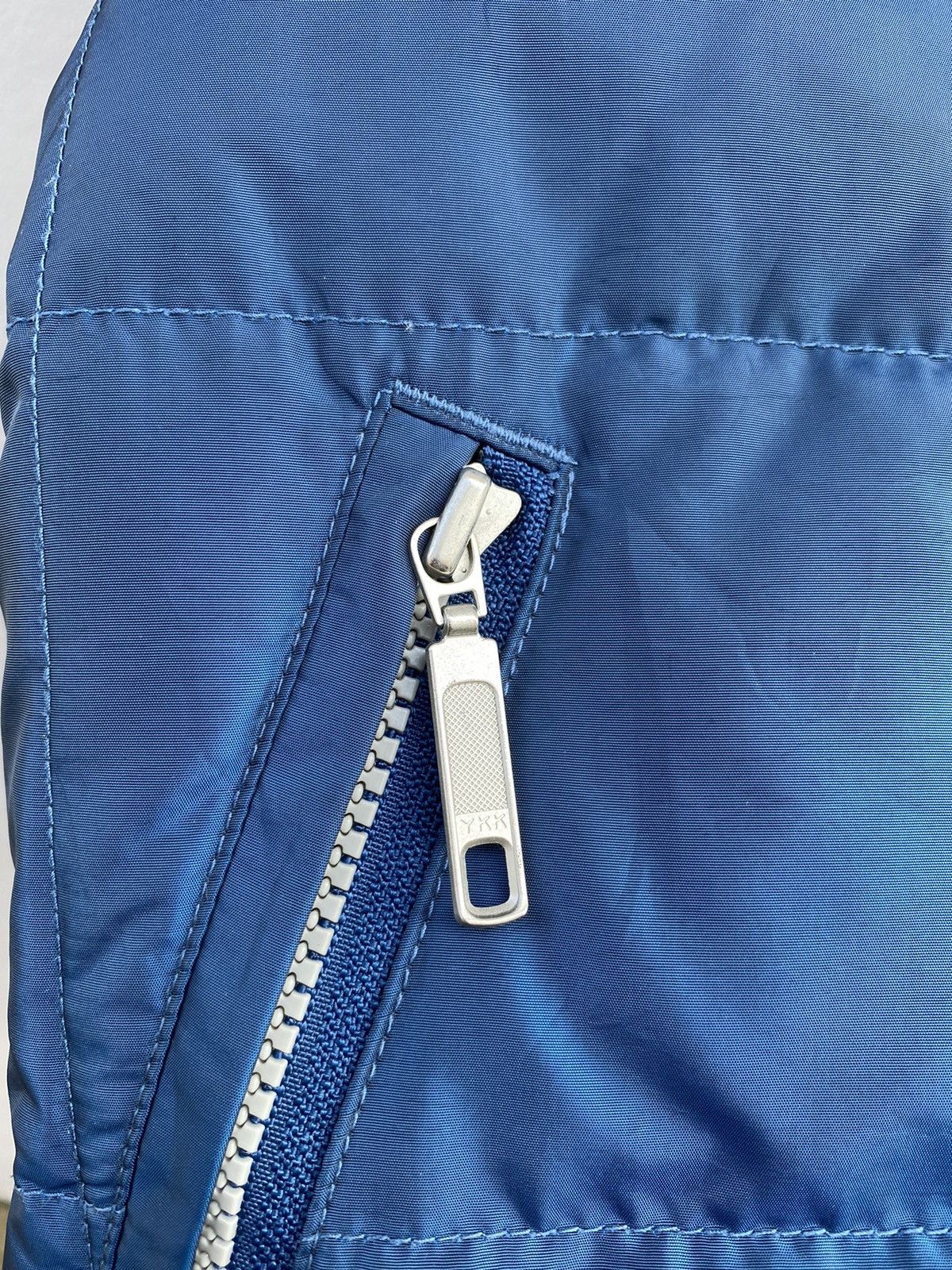 Japanese Brand vintage 90s uniqlo puffer down metallic blue jacket Size US L / EU 52-54 / 3 - 6 Thumbnail