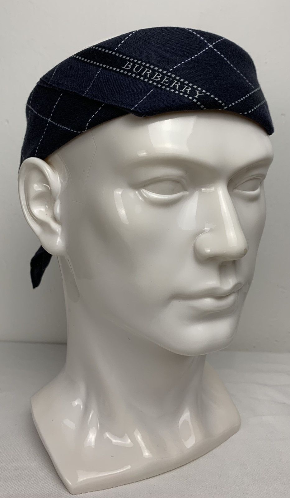 Designer Burberry Handkerchief / Neckerchief / Bandana Size ONE SIZE - 1 Thumbnail