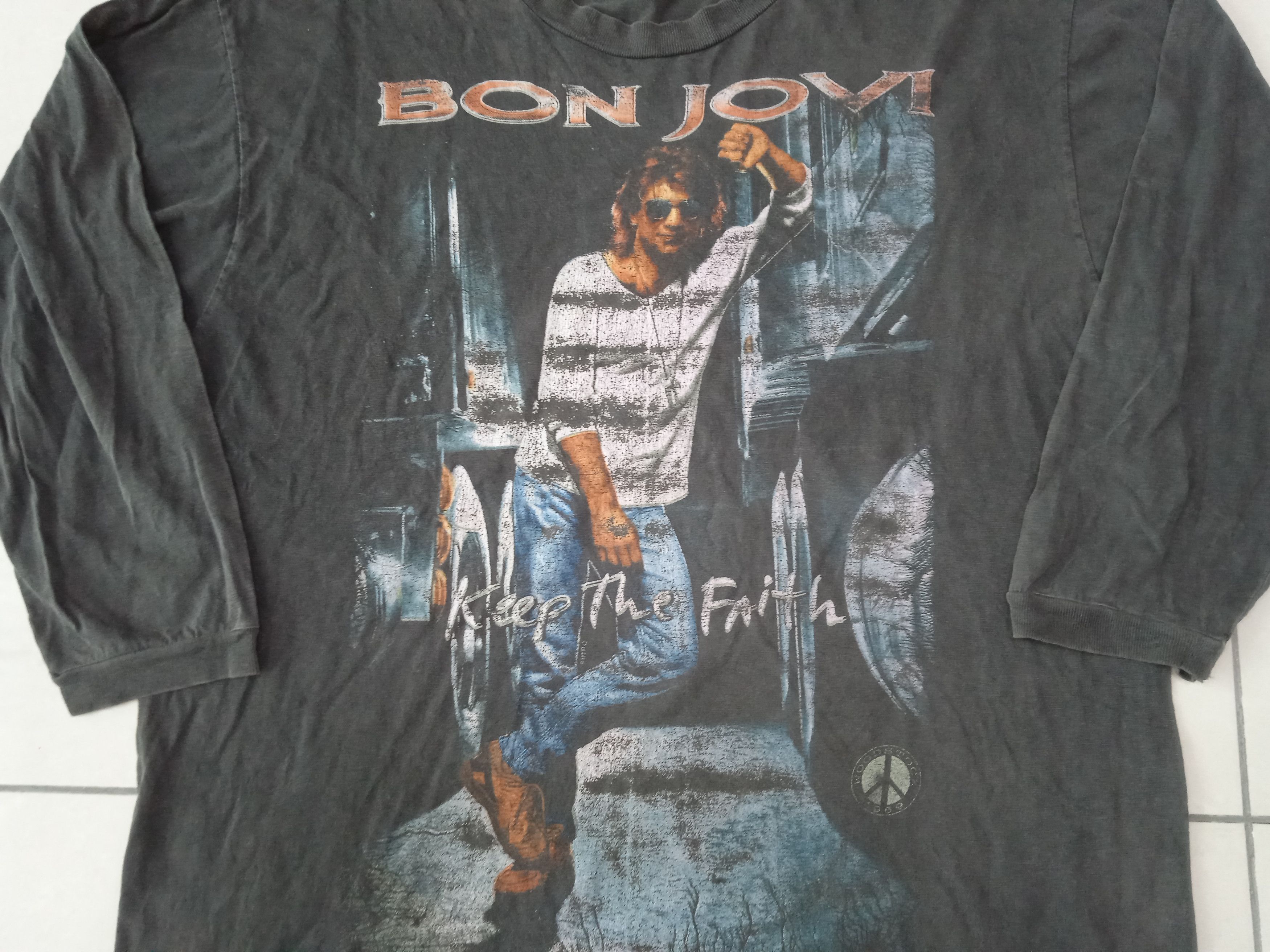 Vintage Vintage 90s Bon Jovi Keep The Faith Bootleg Longsleeve Shirt Size US XL / EU 56 / 4 - 6 Thumbnail