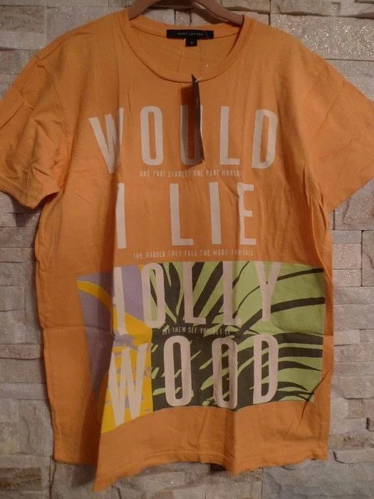 image of Marc Jacobs Would I Lie Hollywood Men's T-Shirt Size M in Marc Jacobs Would I Lie Hollywood Men/s T