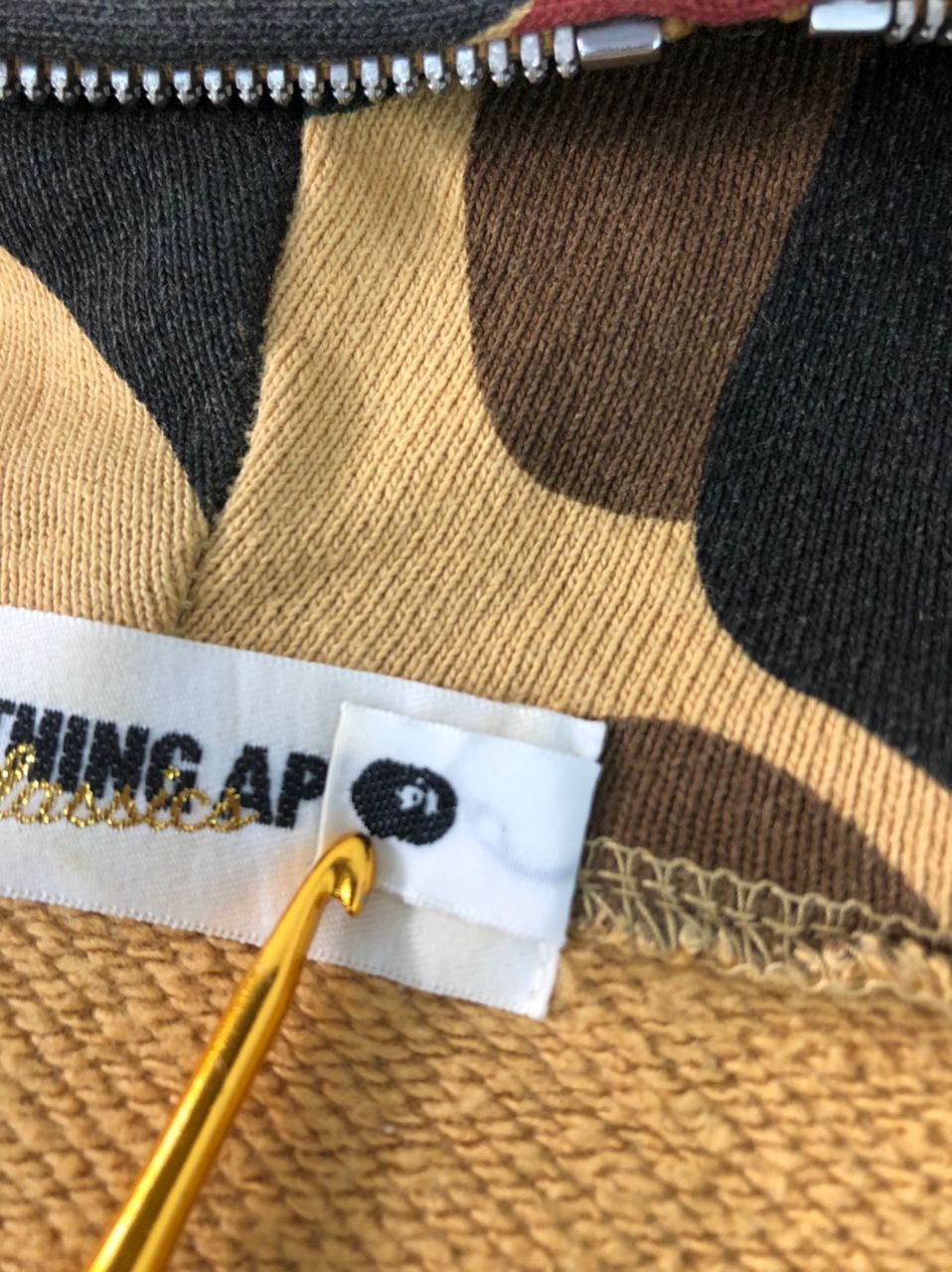 Bape Bape A Bathing Ape Camo Hoodies Shark Style Size US M / EU 48-50 / 2 - 21 Thumbnail