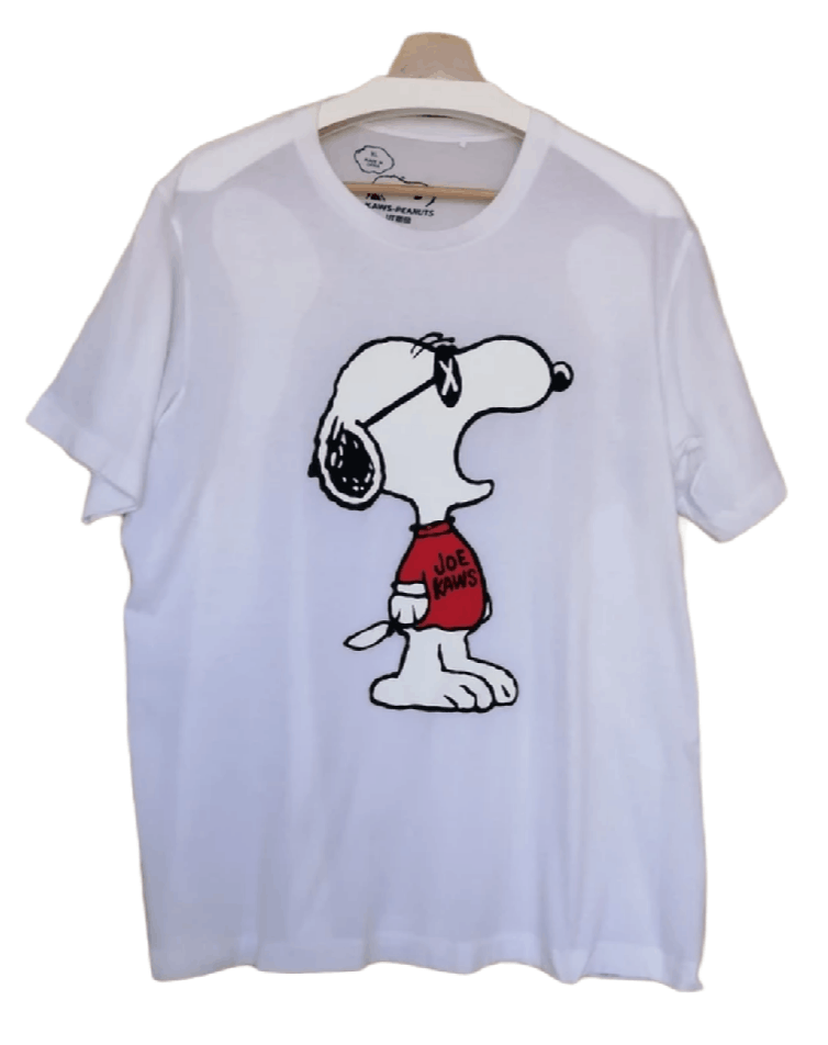 Kaws × Peanuts × Uniqlo KAWS x PEANUTS x UT Tshirt Size US XL / EU 56 / 4 - 1 Thumbnail