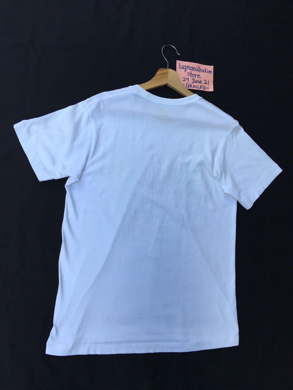 Kaws × Uniqlo Rare Kaws x Uniqlo White Dancing Letters Graphic T shirt Size US M / EU 48-50 / 2 - 14 Thumbnail