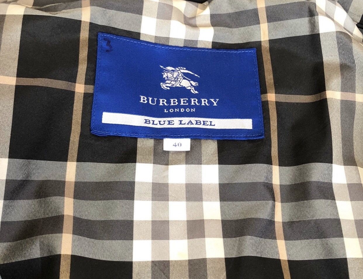 Burberry Authentic Burberry London Blue Label Down Jacket Size M / US 6-8 / IT 42-44 - 9 Thumbnail