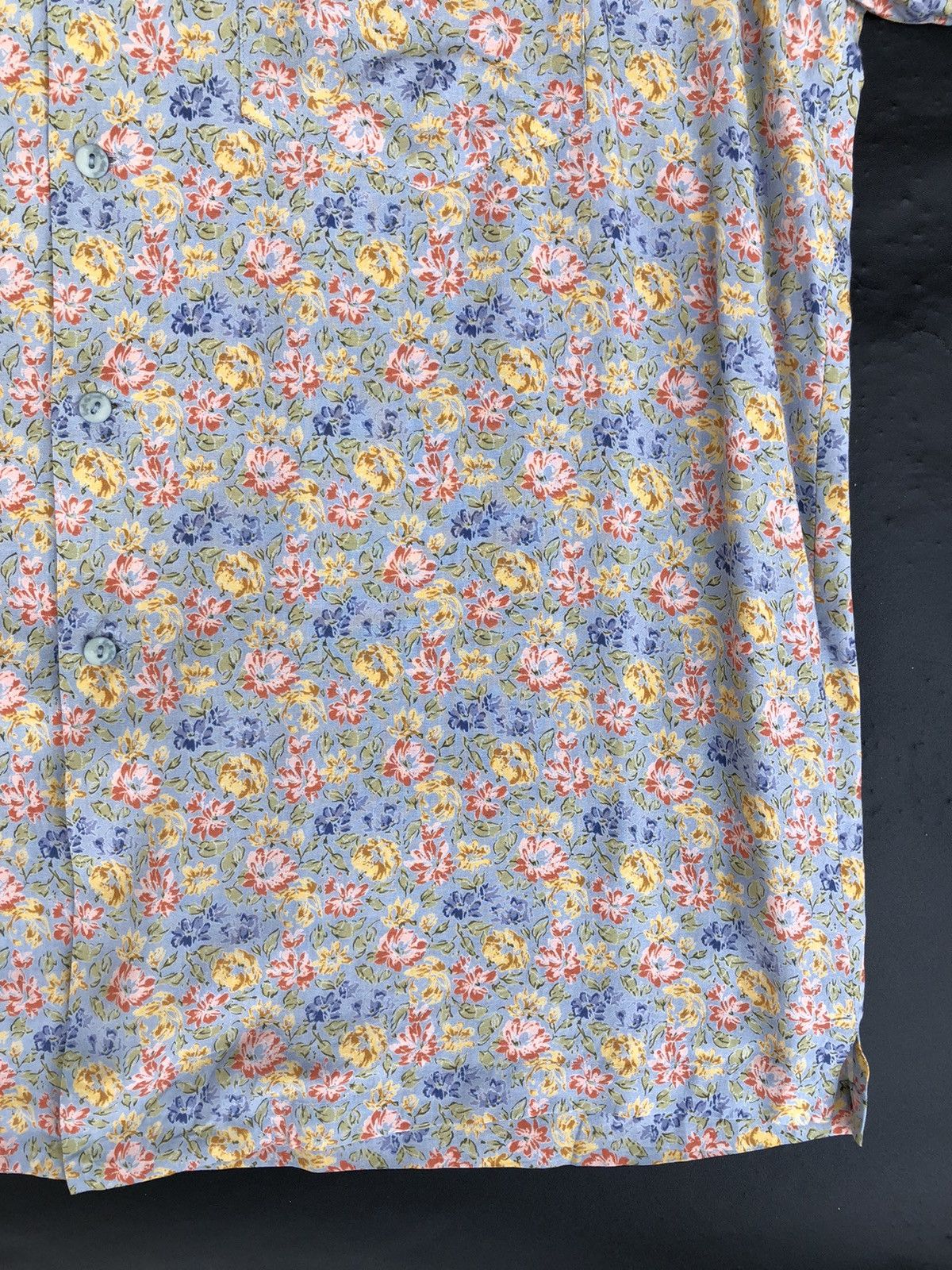 Karl Helmut Vintage Karl Helmut Japan Flowers Rayon Hawaiian Shirt Size US M / EU 48-50 / 2 - 11 Thumbnail