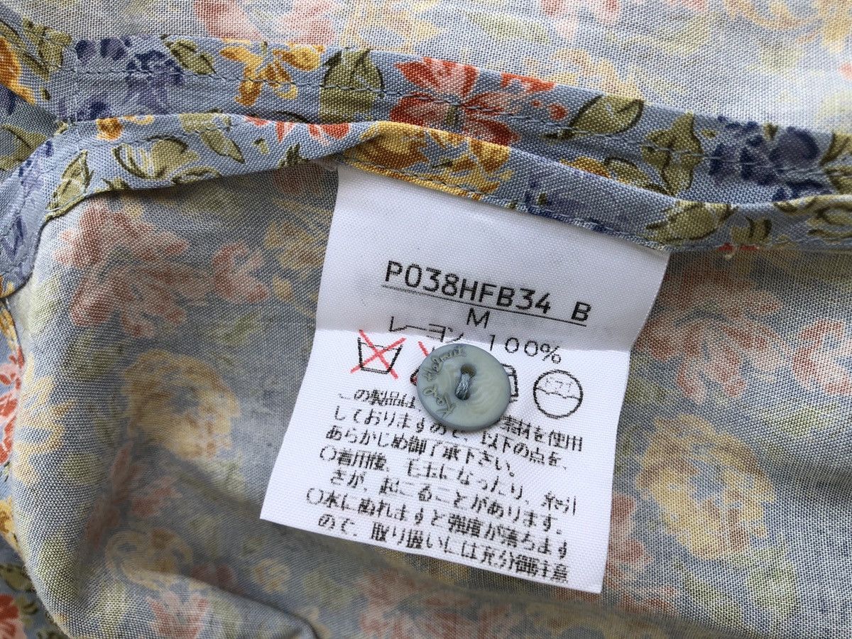 Karl Helmut Vintage Karl Helmut Japan Flowers Rayon Hawaiian Shirt Size US M / EU 48-50 / 2 - 21 Thumbnail