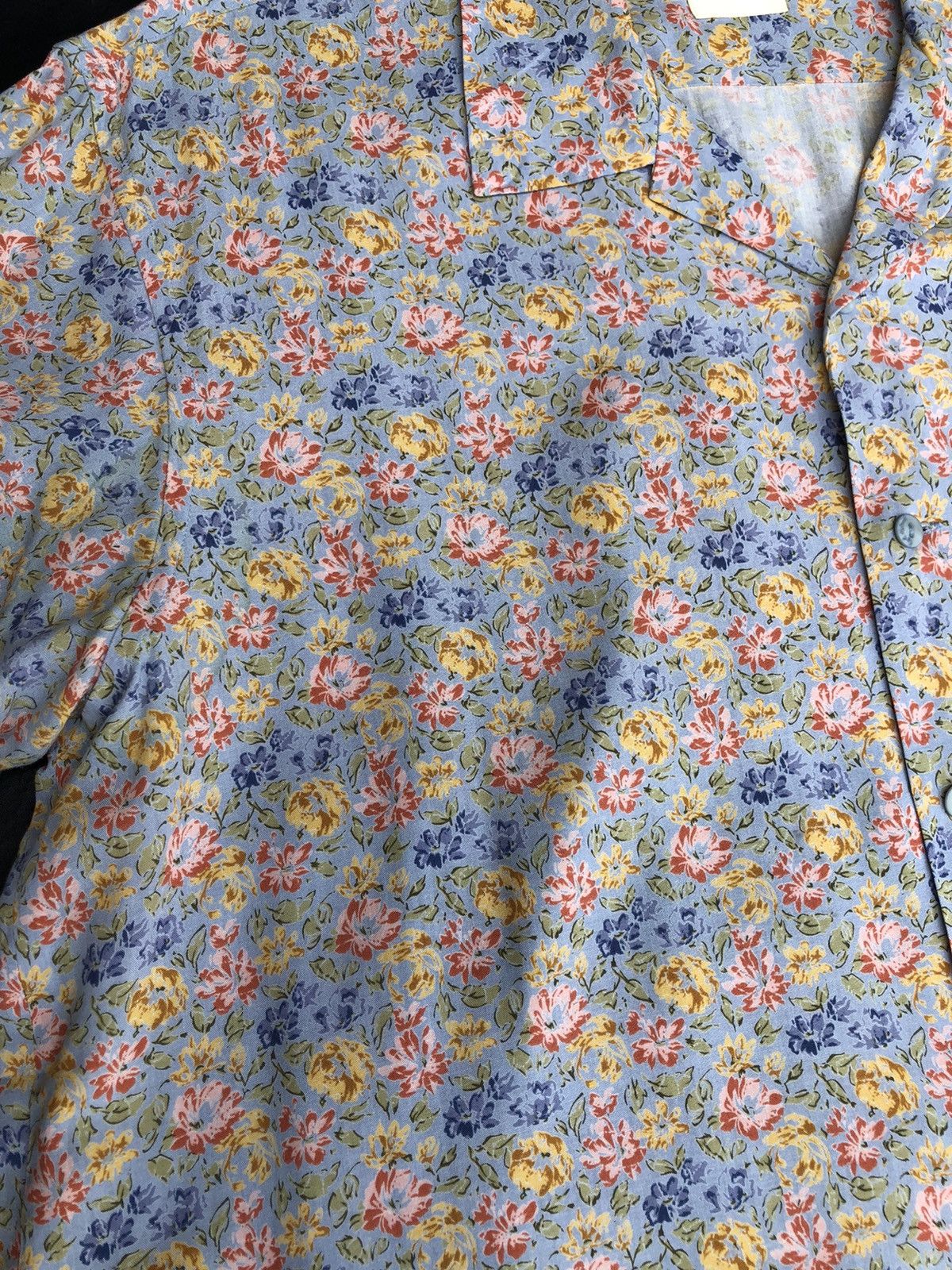Karl Helmut Vintage Karl Helmut Japan Flowers Rayon Hawaiian Shirt Size US M / EU 48-50 / 2 - 7 Thumbnail