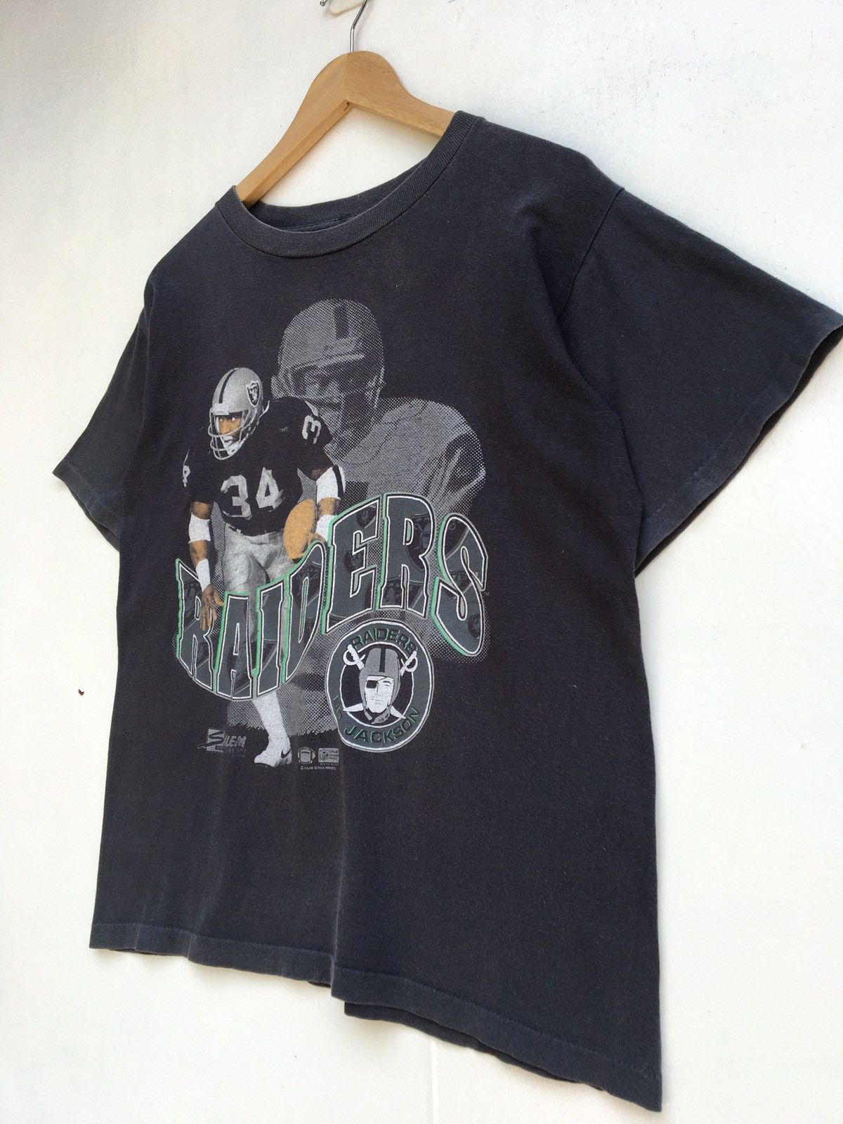 NFL Vintage Bo Jackson Oakland Raiders Tee Size US M / EU 48-50 / 2 - 5 Thumbnail