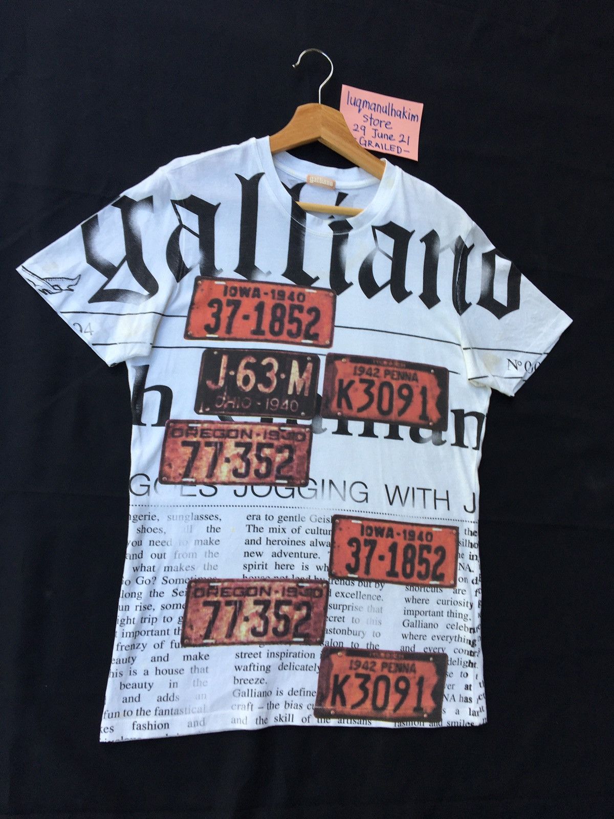 John Galliano Rare Vintage John Galliano Newspaper Tshirt Size US S / EU 44-46 / 1 - 3 Thumbnail